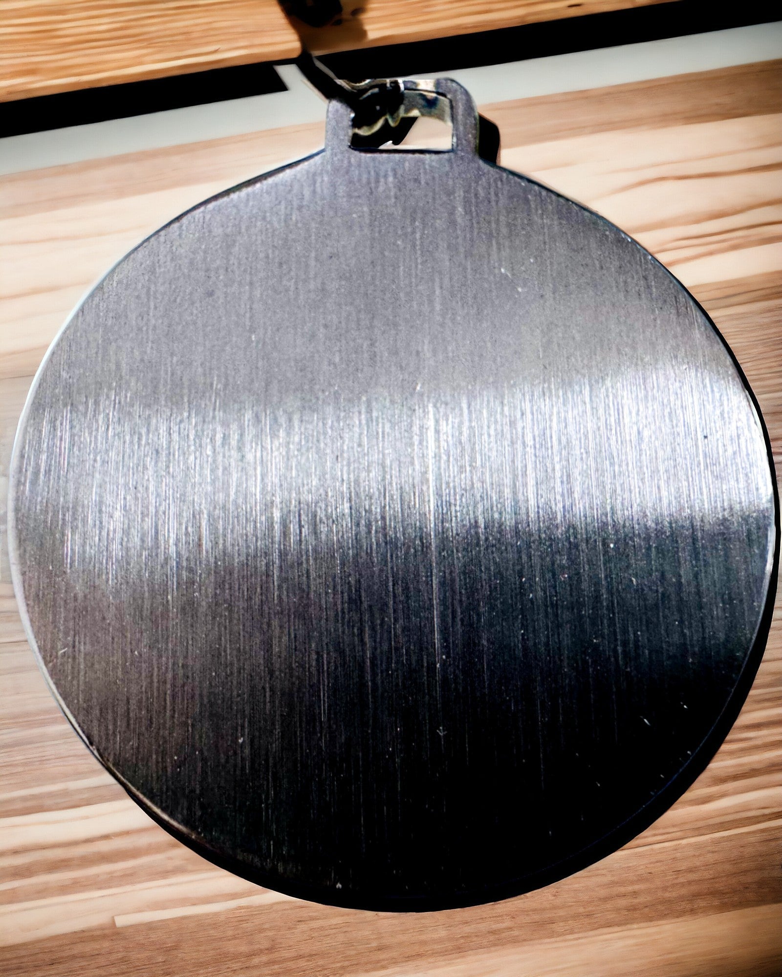 Colar com Bússola – Joalharia Forjada em Aço Inoxidável para Homens e Mulheres em Duas Cores, com gravação