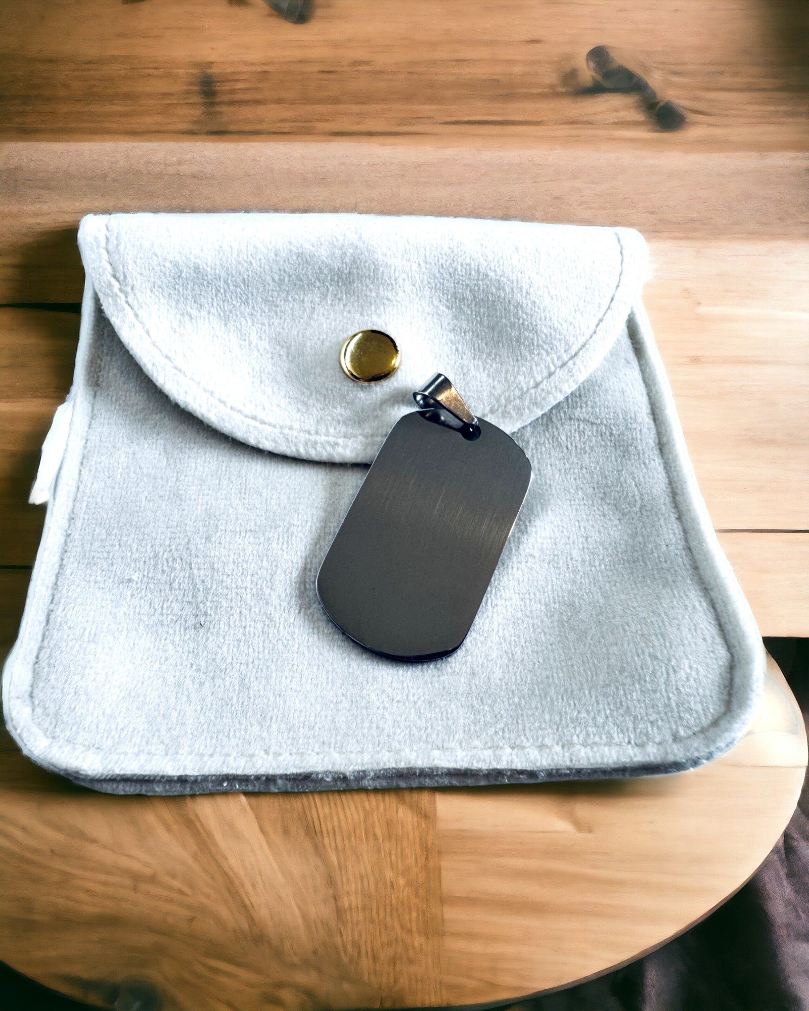 Wojskowy Wisiorek z Grawerem - Estilo Retro em Várias Cores