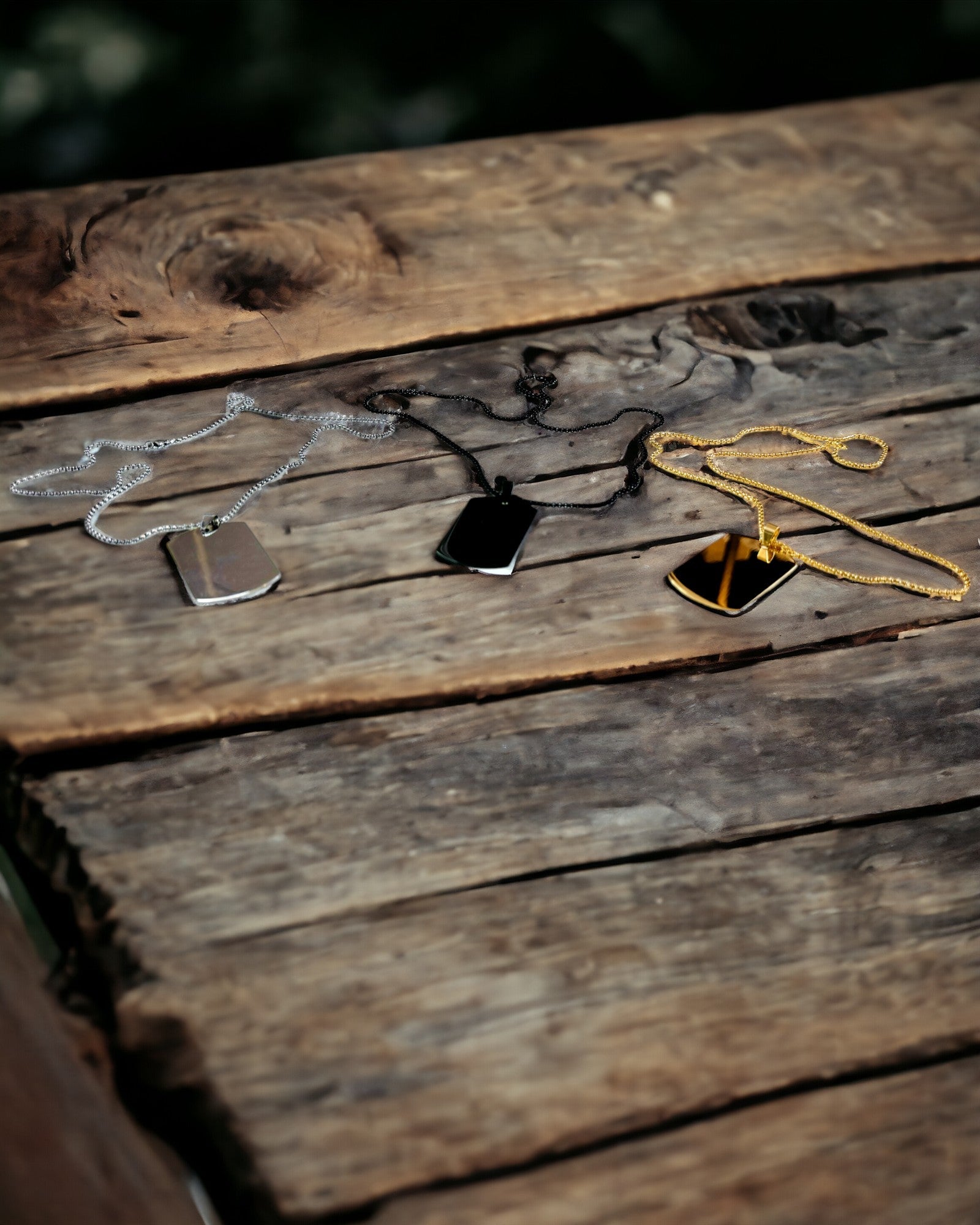 Colar com Dog Tag "Três Tons de Estilo" - Placa de Identificação - Pingente Elegante em Aço Inoxidável com Opção de Gravação