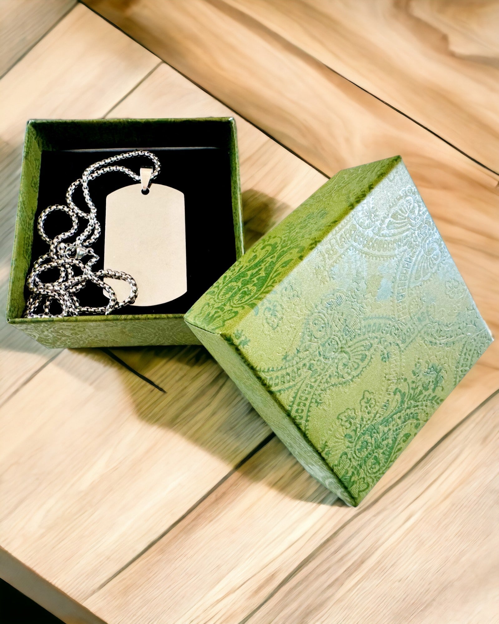 Colar com Dog Tag "Três Tons de Estilo" - Placa de Identificação - Pingente Elegante em Aço Inoxidável com Opção de Gravação