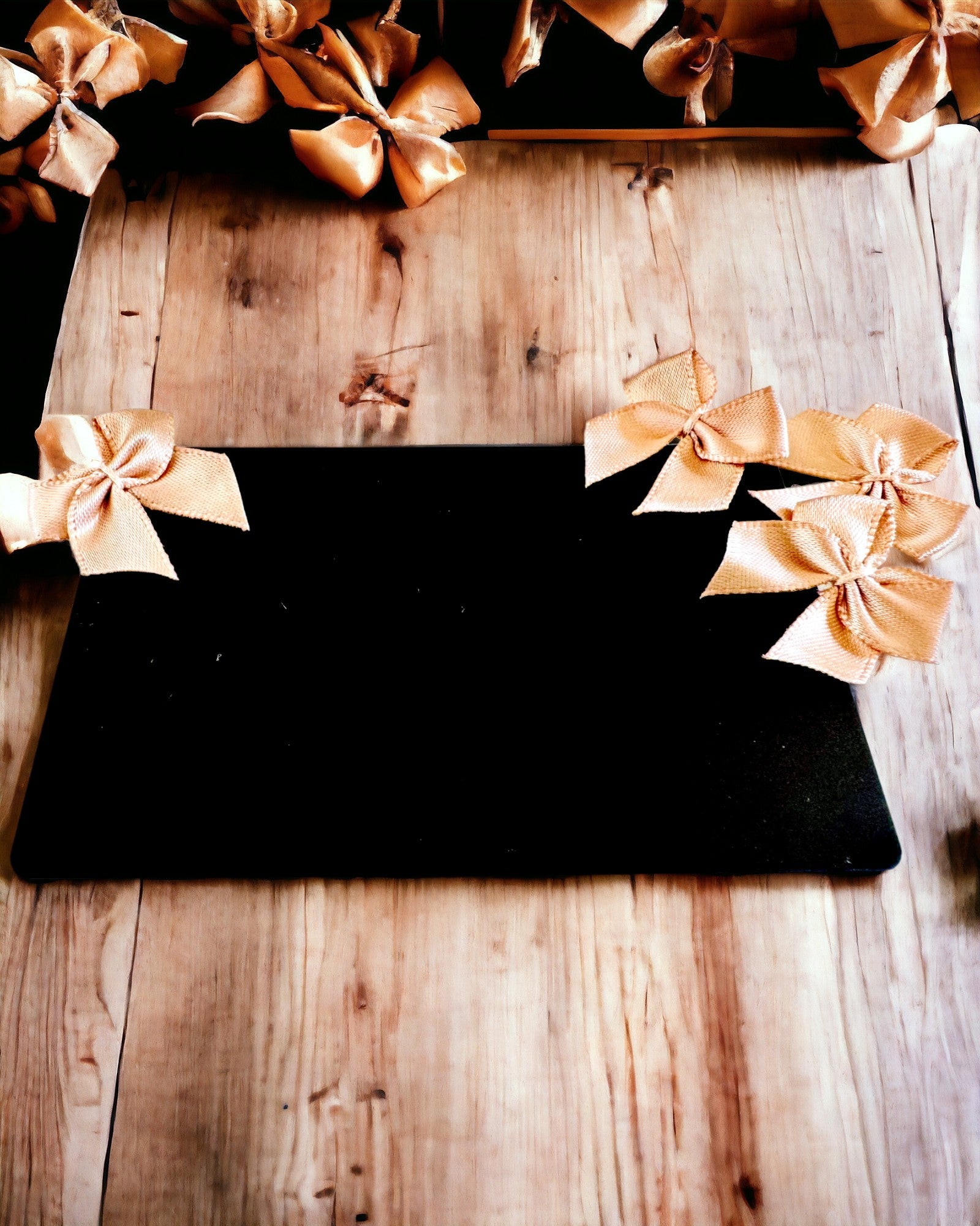 Cartão de Visita Exclusivo em Metal Preto com Possibilidade de Personalização – Ideal para Presente