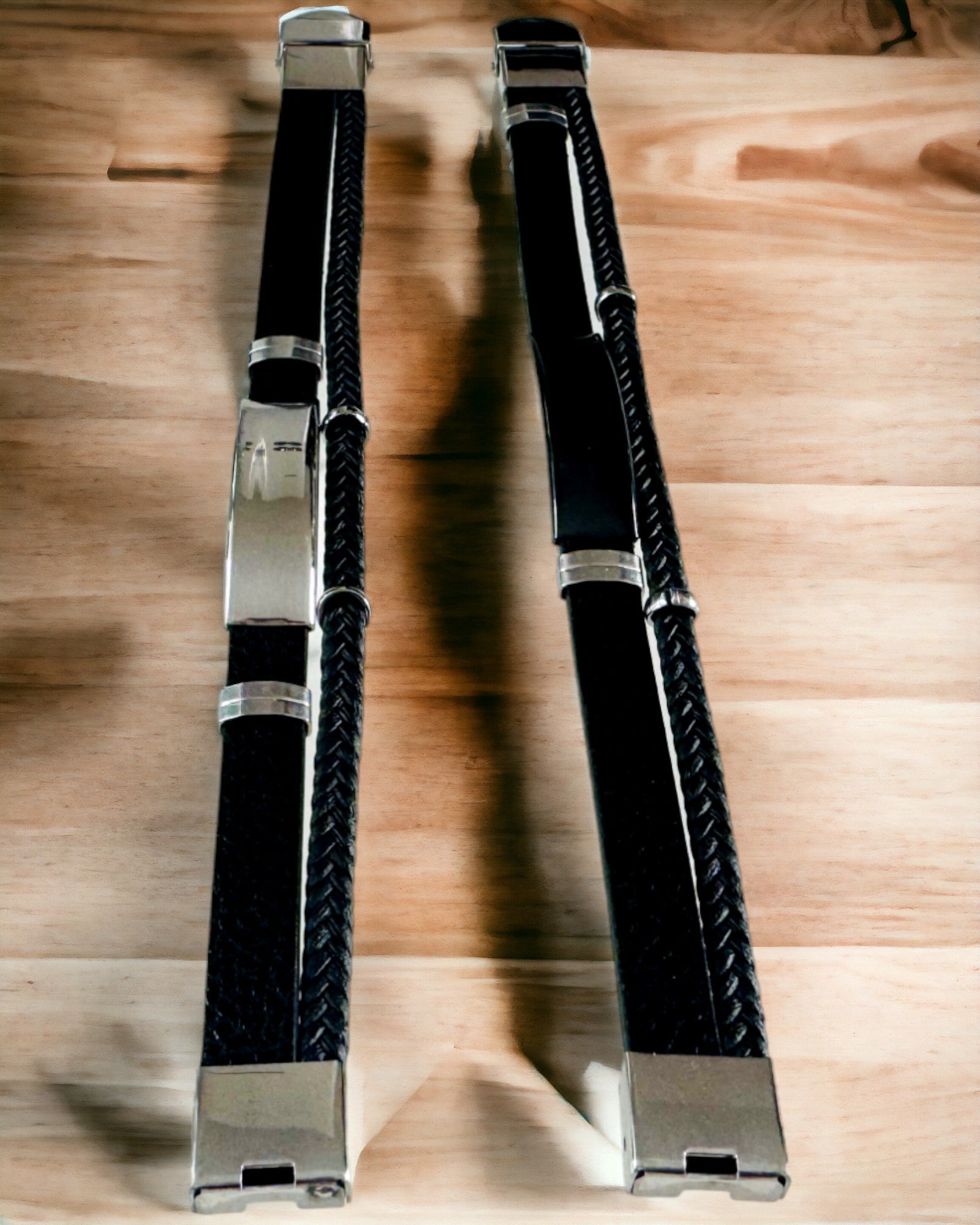 Pulseira Masculina de Pele PU e Aço Inoxidável com Possibilidade de Gravação – Disponível em Duas Opções de Cores