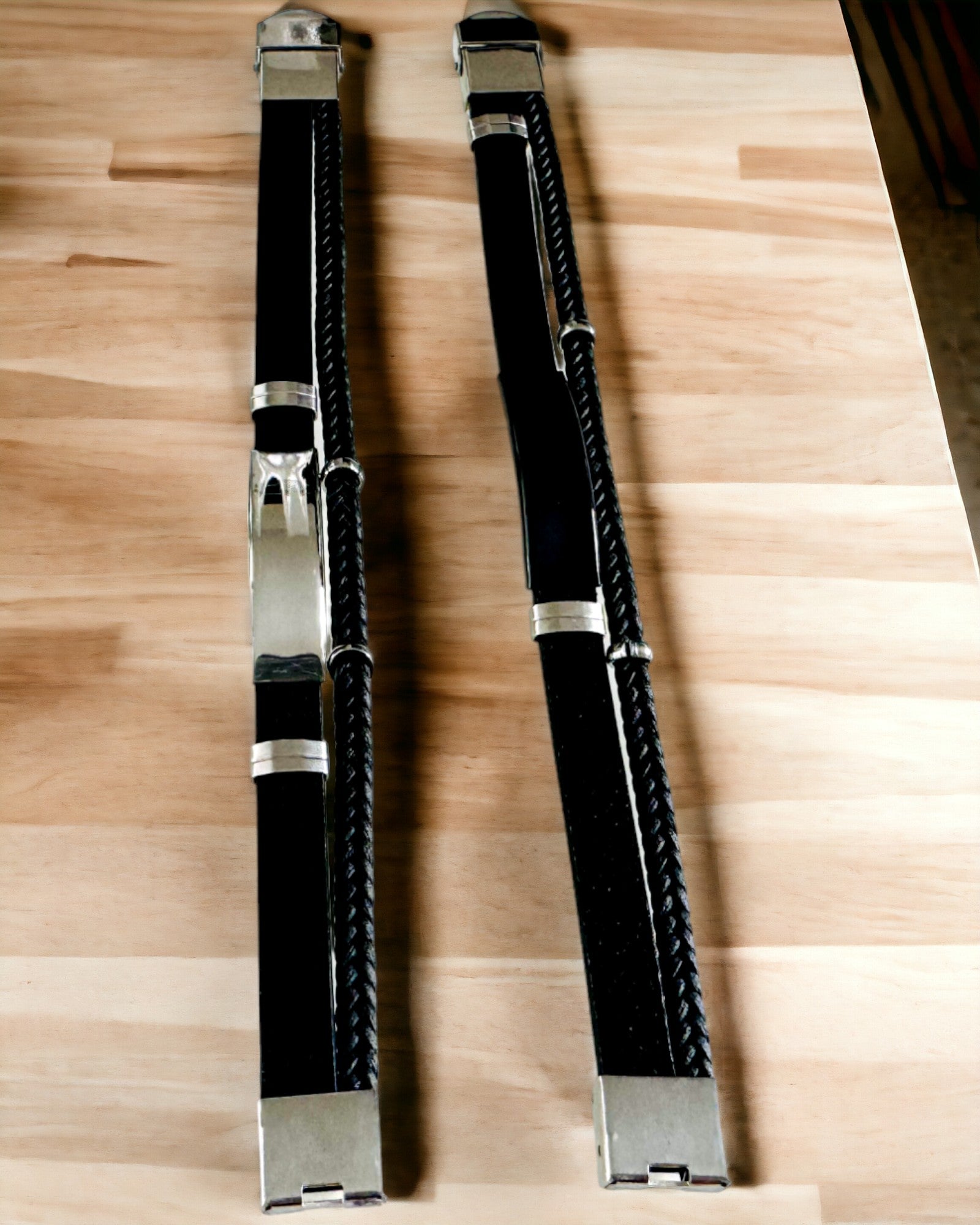 Pulseira Masculina de Pele PU e Aço Inoxidável com Possibilidade de Gravação – Disponível em Duas Opções de Cores