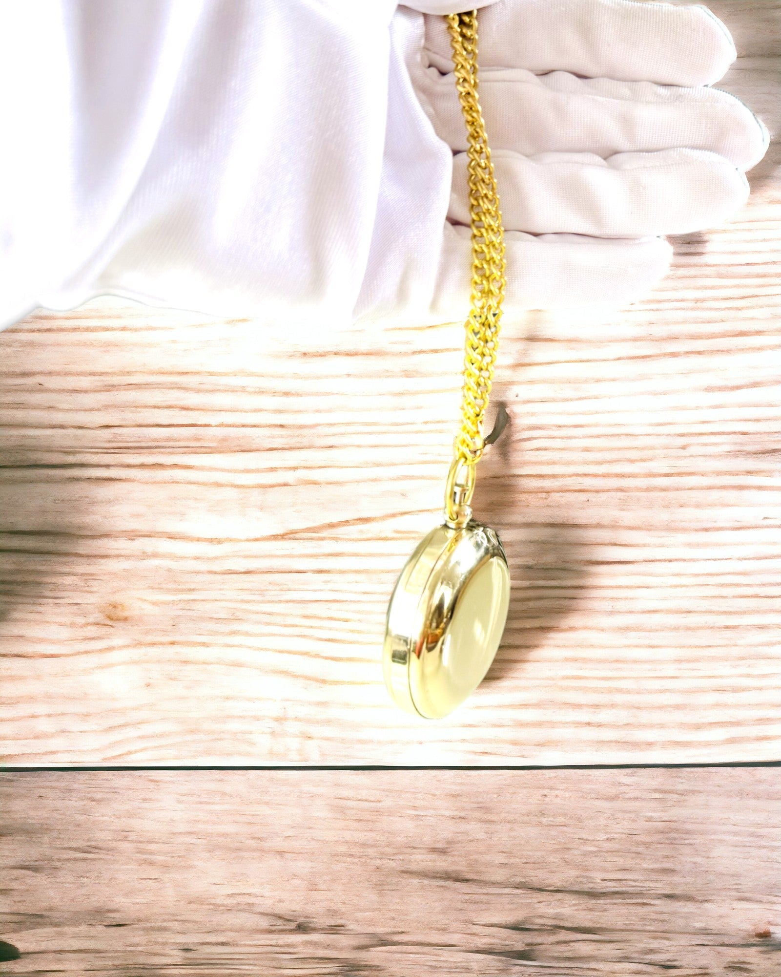 Bússola Aventura de cor dourada – Elegante Navegador de Descobertas