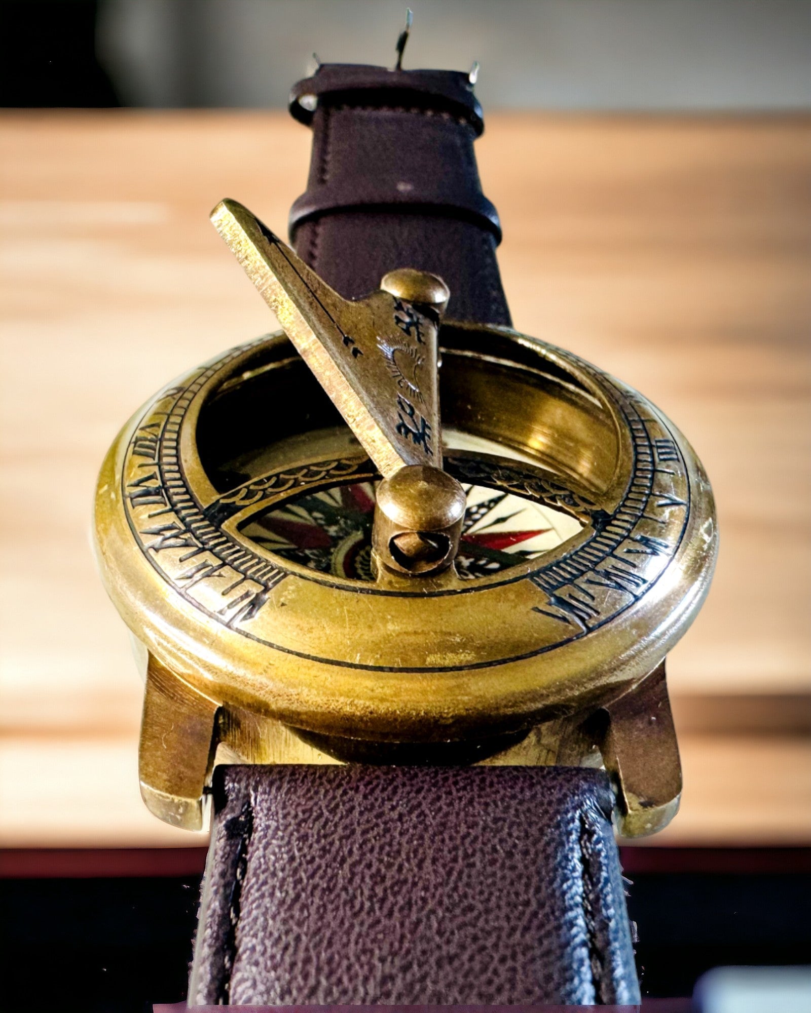 Relógio de Sol com Bússola - Feito à Mão, Artesanato Autêntico, possibilidade de gravação