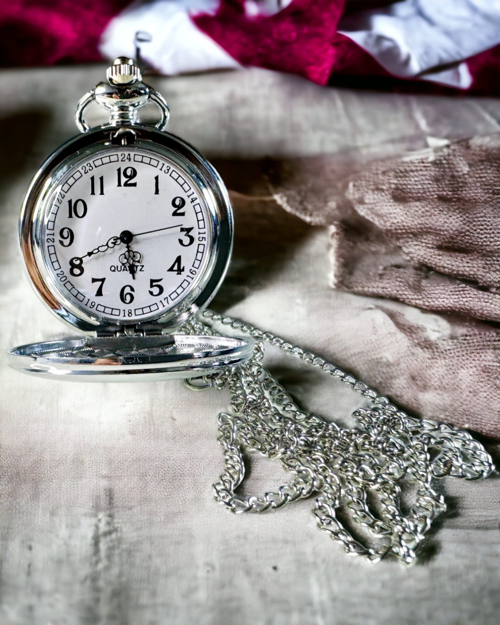 Clássico Relógio de Bolso Prateado com Opção de Gravação