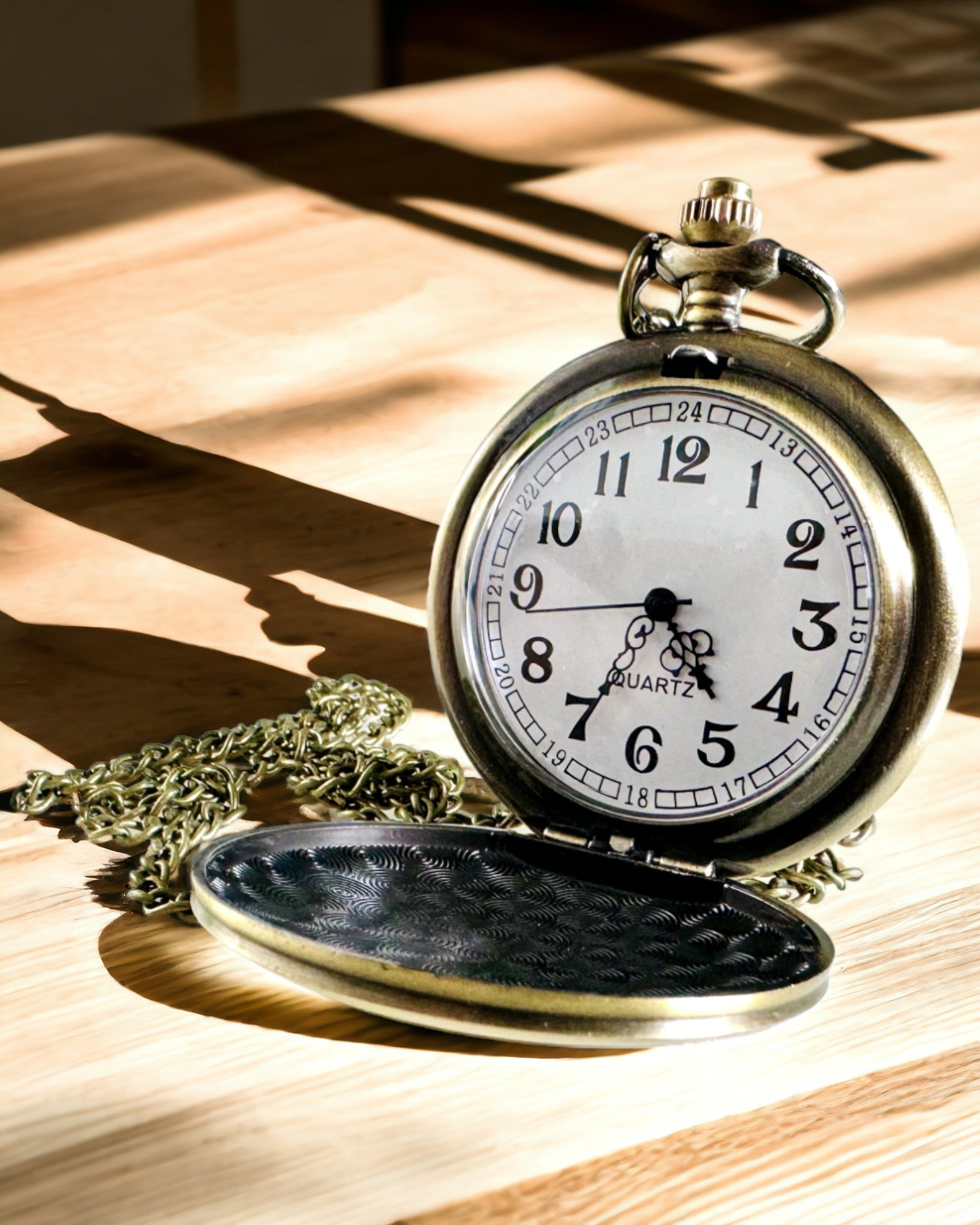 Relógio de bolso vintage personalizável - ouro escovado