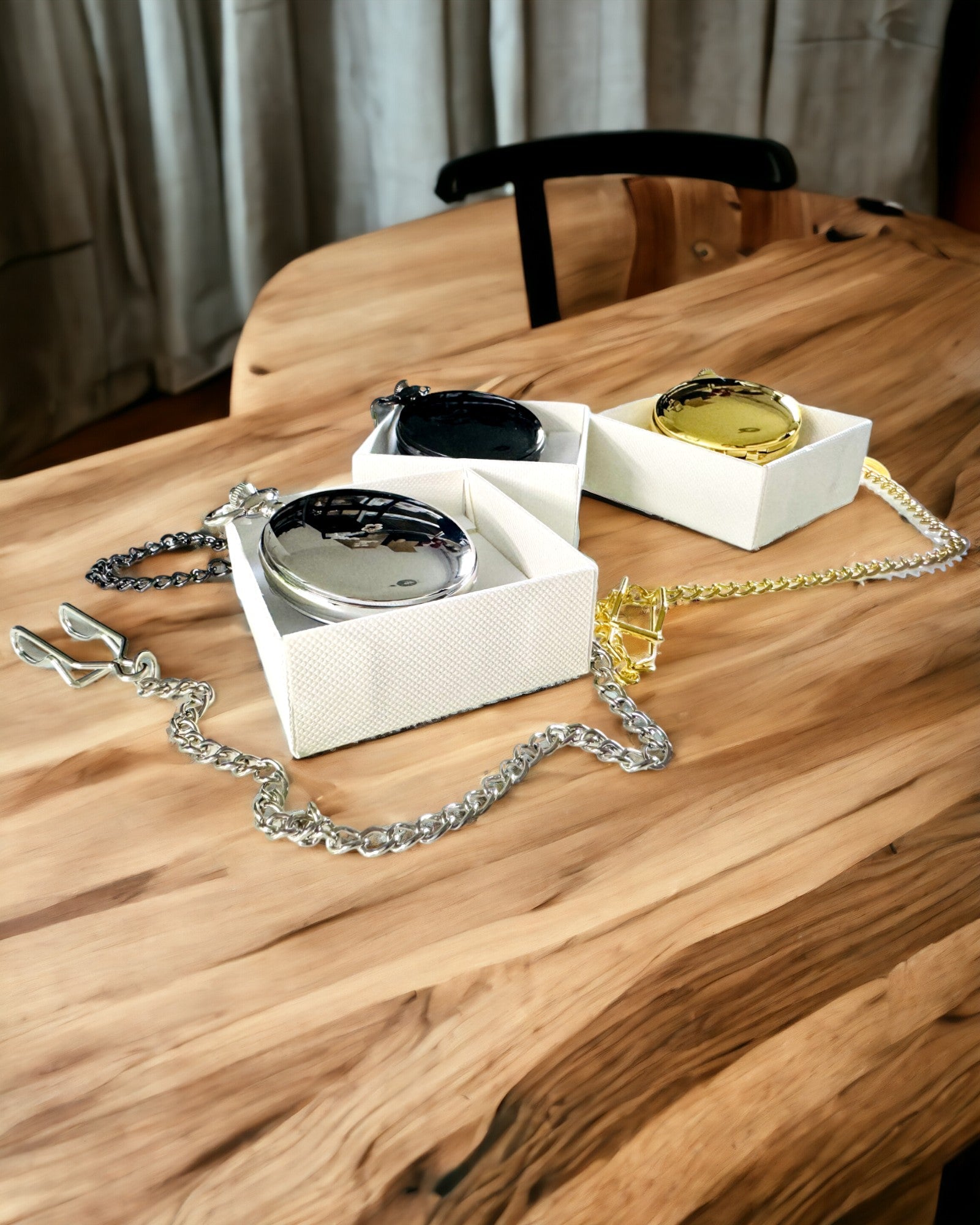 Relógio de bolso preto "Elegancja Czasu" com opção de personalização