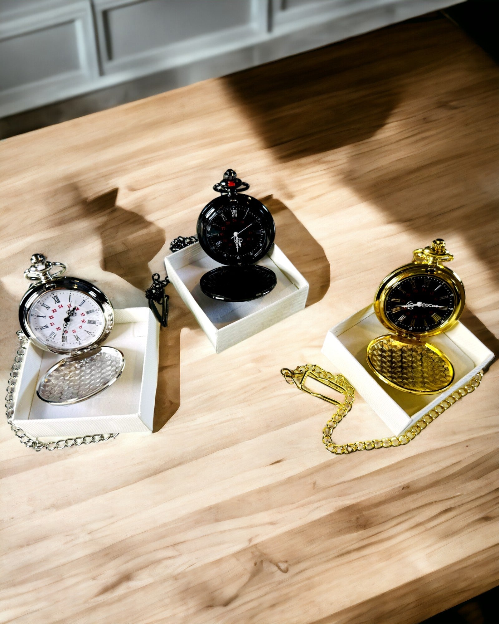 Relógio de bolso preto "Elegancja Czasu" com opção de personalização