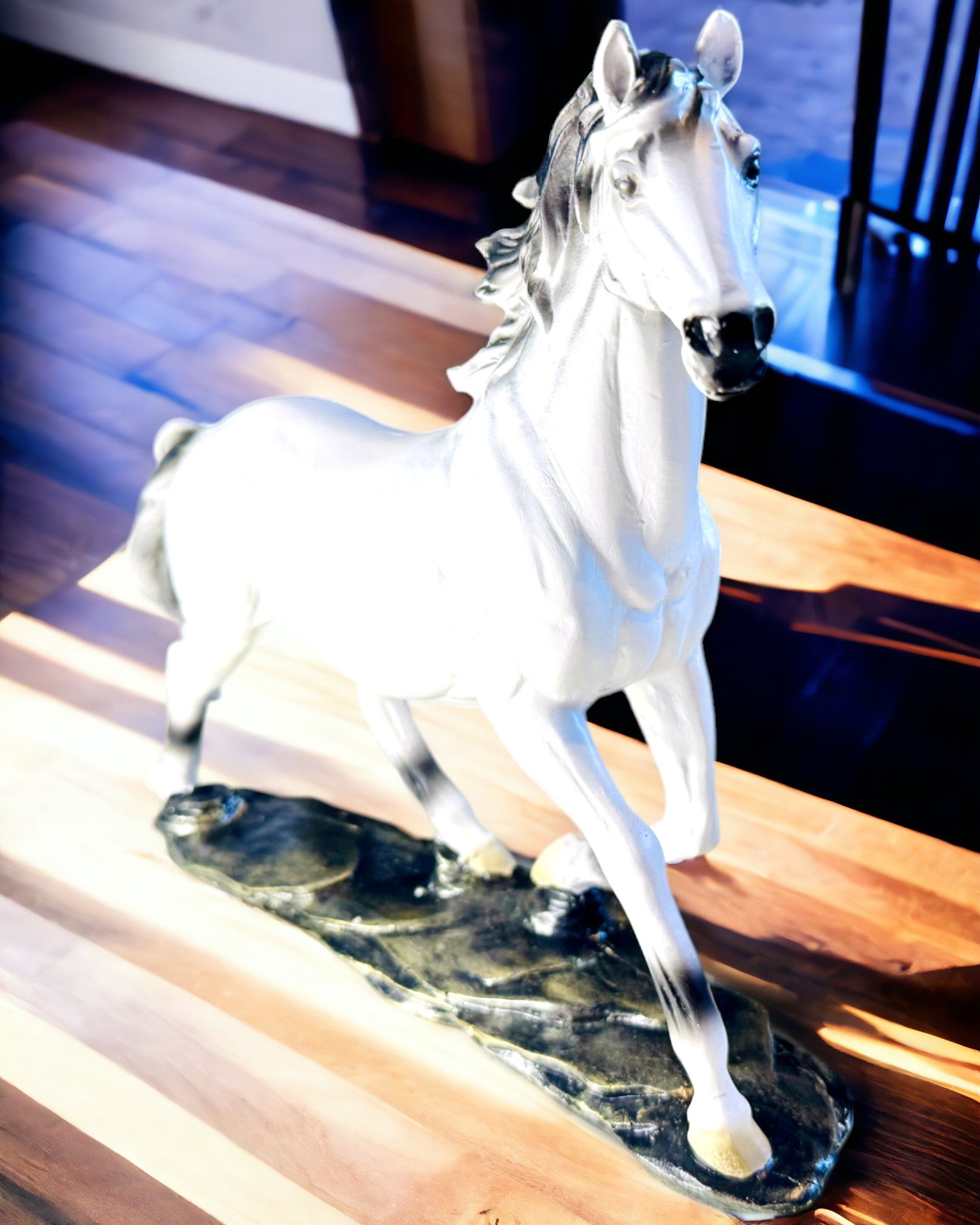 Escultura de Cavalo - Estatueta Decorativa com Possibilidade de Gravação