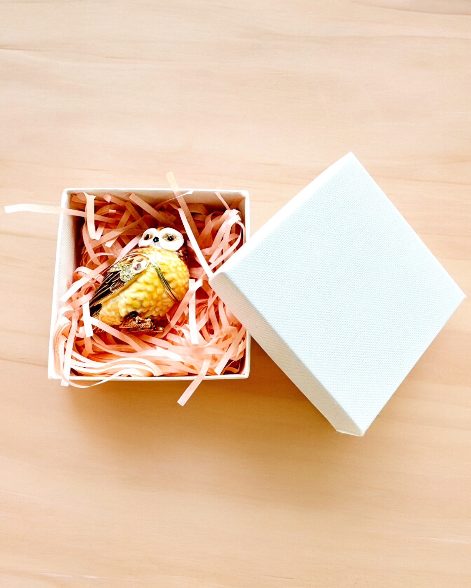 Coruja Encantadora com Cristais - Caixa de Joias com possibilidade de personalização com gravação, presente