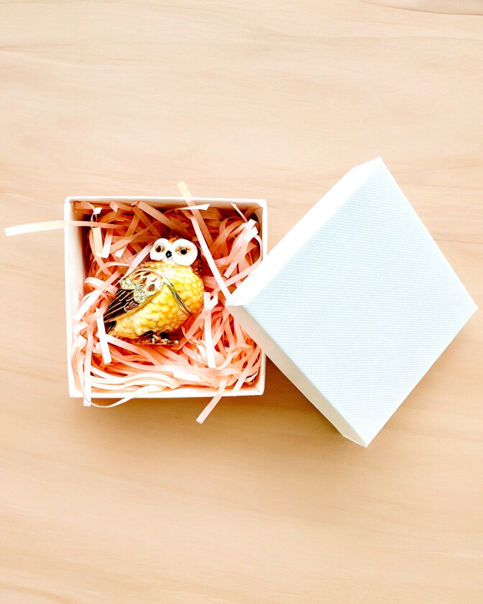 Coruja Encantadora com Cristais - Caixa de Joias com possibilidade de personalização com gravação, presente