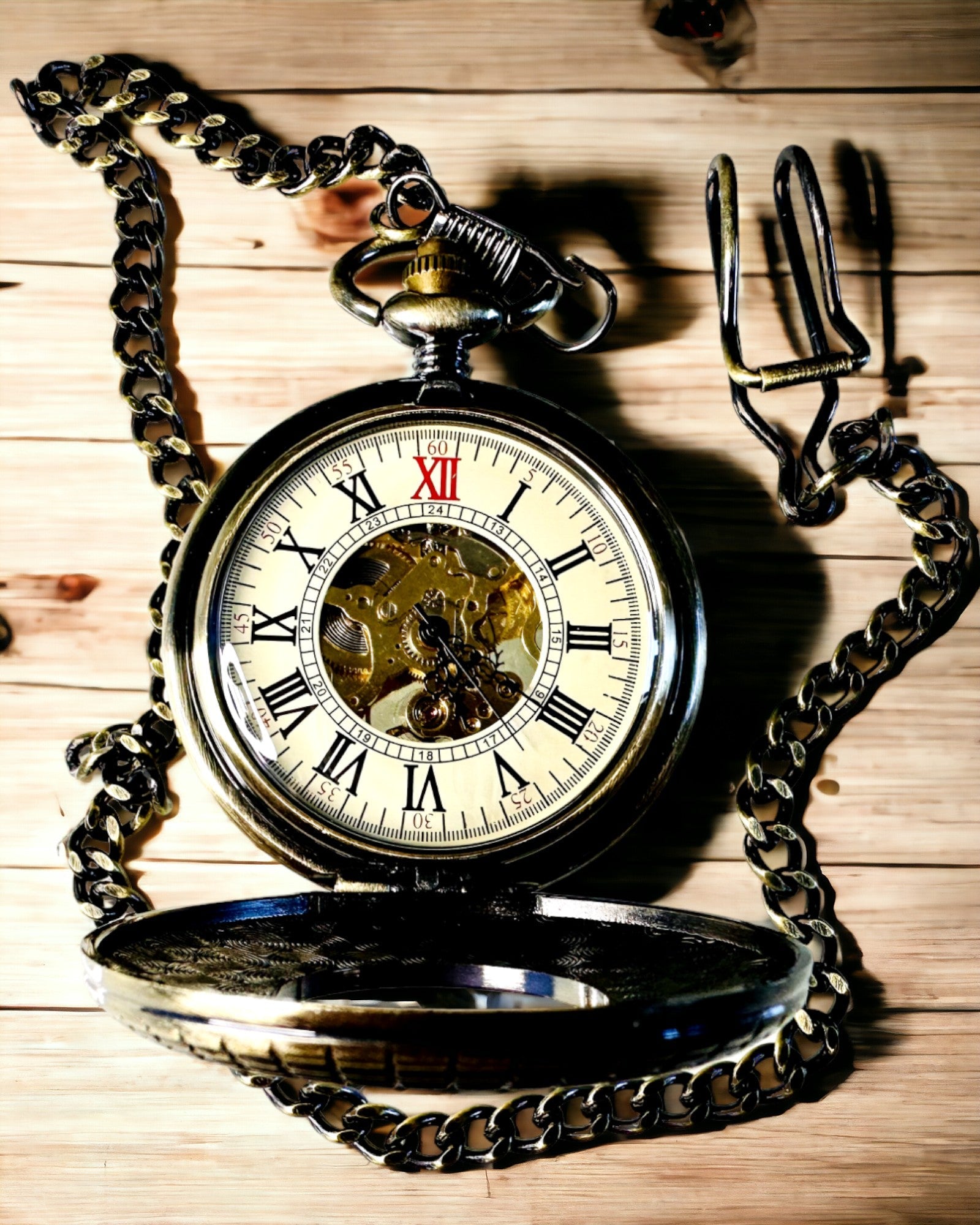 Relógio de bolso com mecanismo visível – opção de personalização por gravação