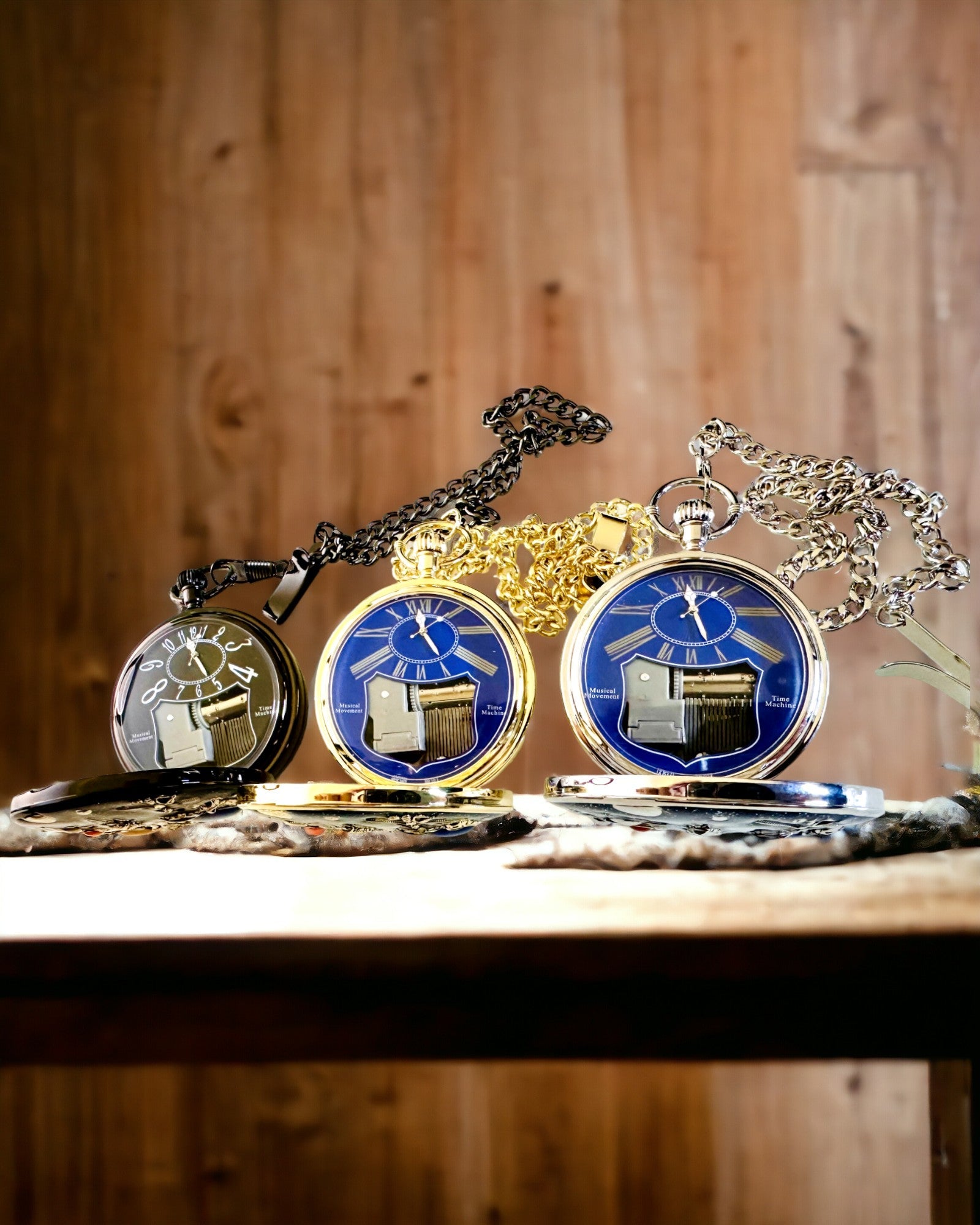 Relógio de bolso "Astrum Temporis" - Moldura prateada. Possibilidade de personalização com gravação