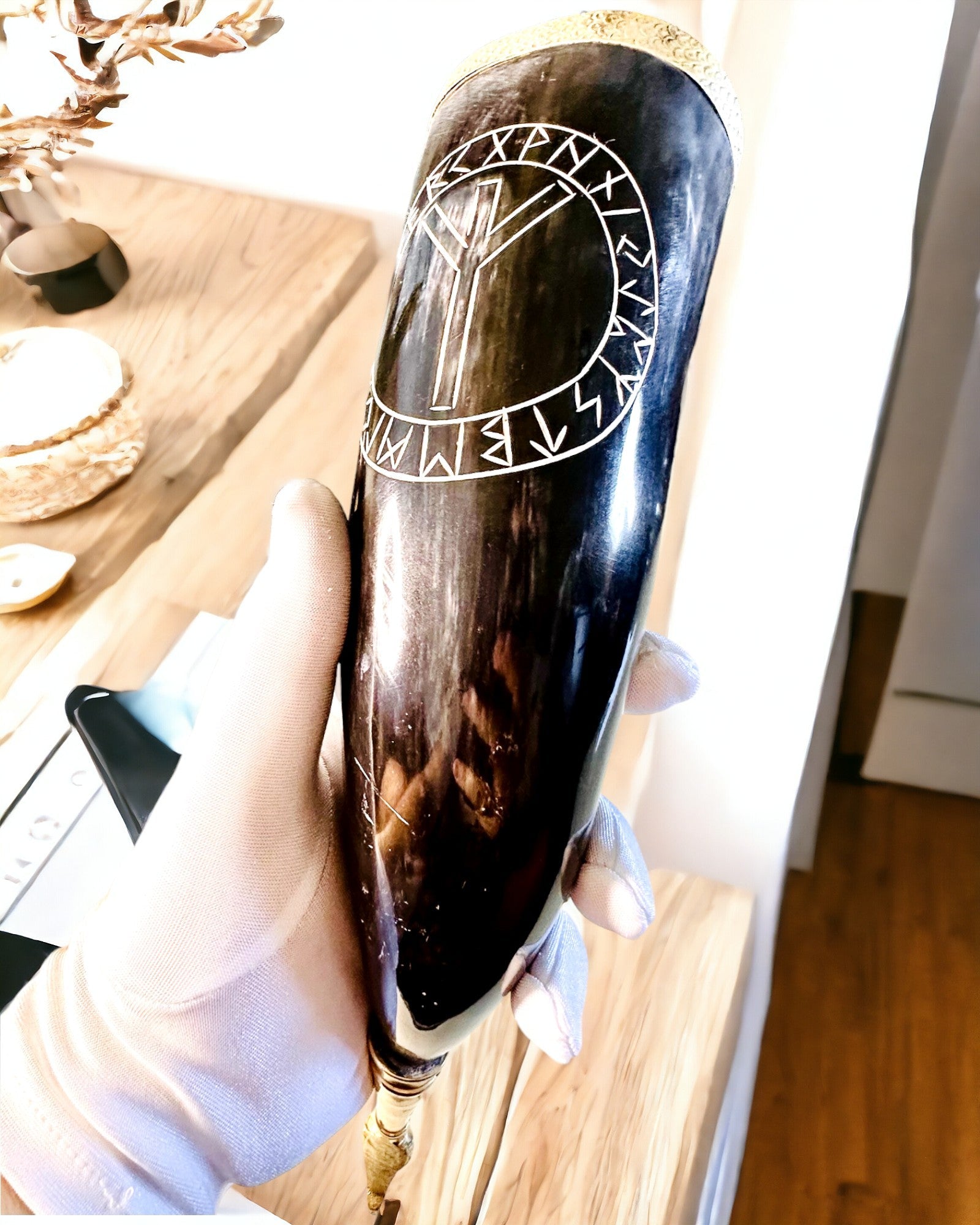 Caneca de Chifre "Viking Valor" - Gravada à Mão, Qualidade Premium - 4 variantes à escolha