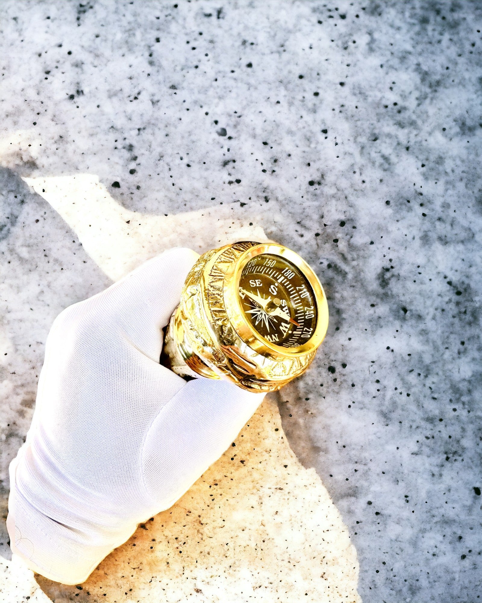 Kompasso Brown - Bengala para Caminhada - Madeira Esculpida à Mão - Edição Exclusiva com Opção de Gravação