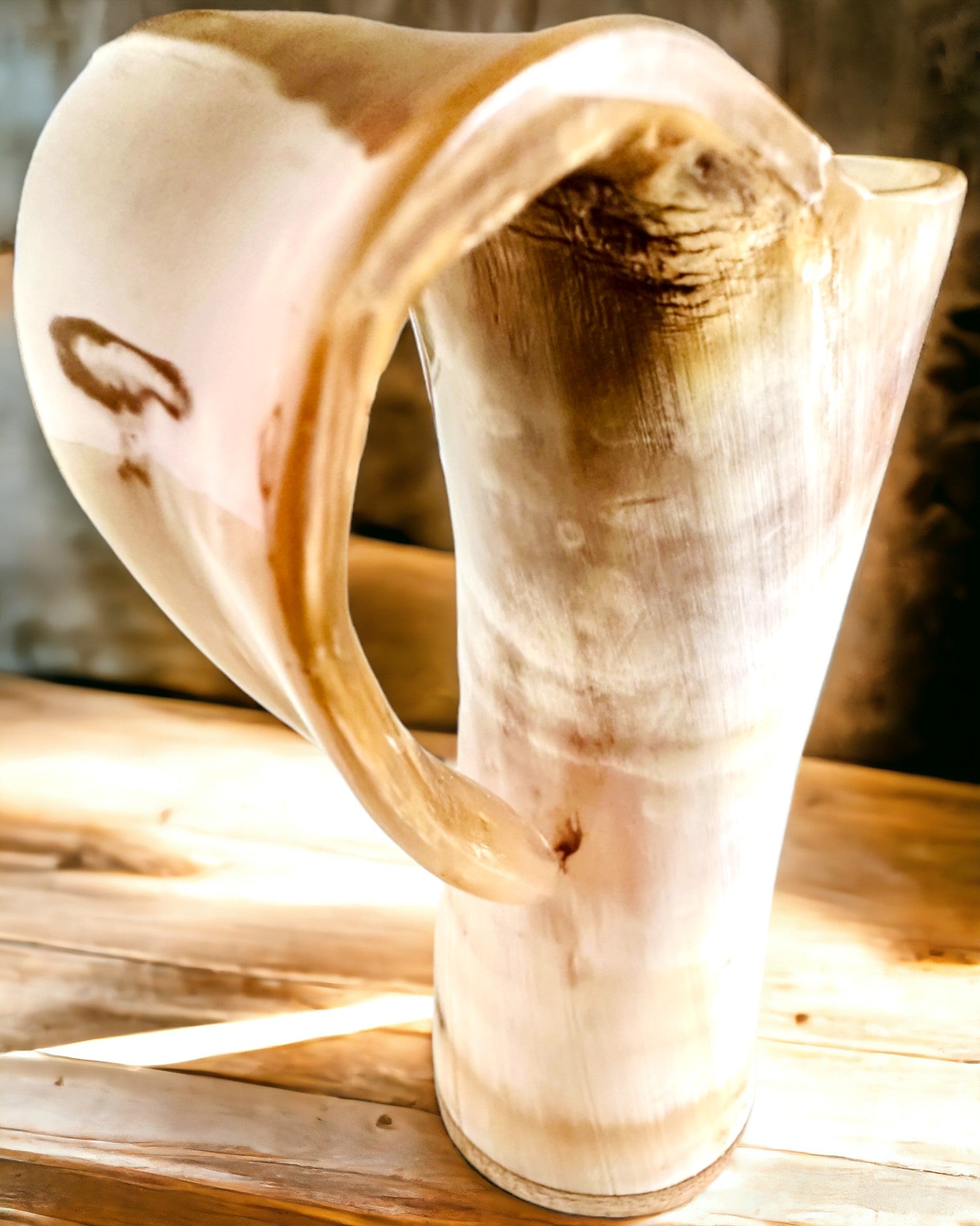 Caneca Esculpida 'Majstersztyk' com possibilidade de personalização por gravação - 5 variantes de cores