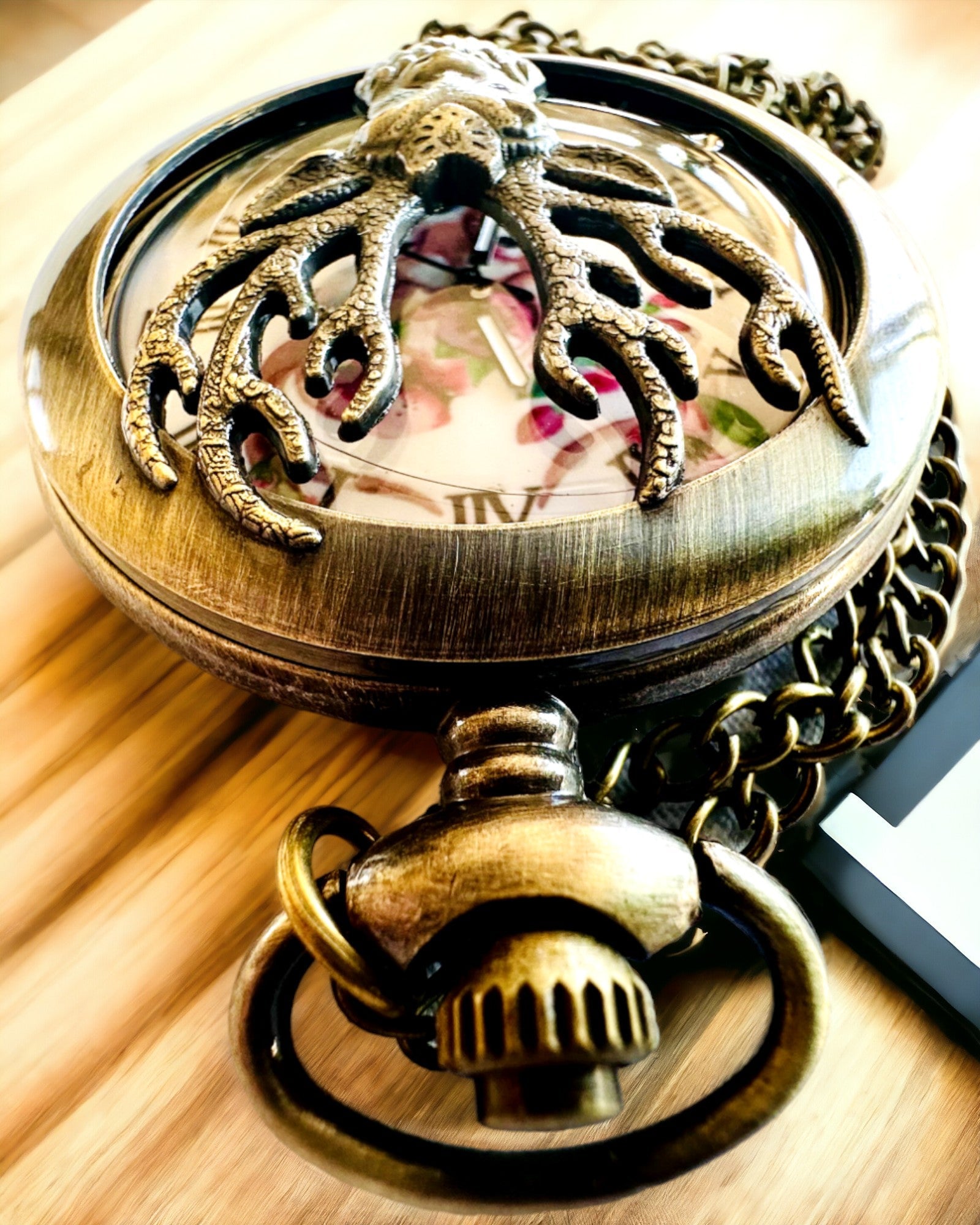 Relógio de Bolso Guardião da Floresta - Elegante Relógio com Motivo de Veado, possibilidade de personalização com gravação