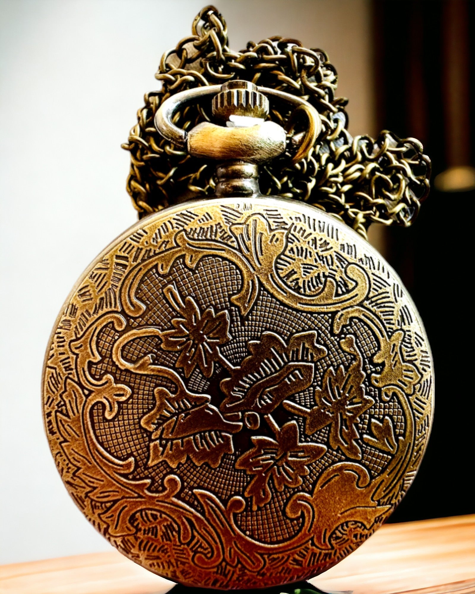 Relógio de Bolso Guardião da Floresta - Elegante Relógio com Motivo de Veado, possibilidade de personalização com gravação