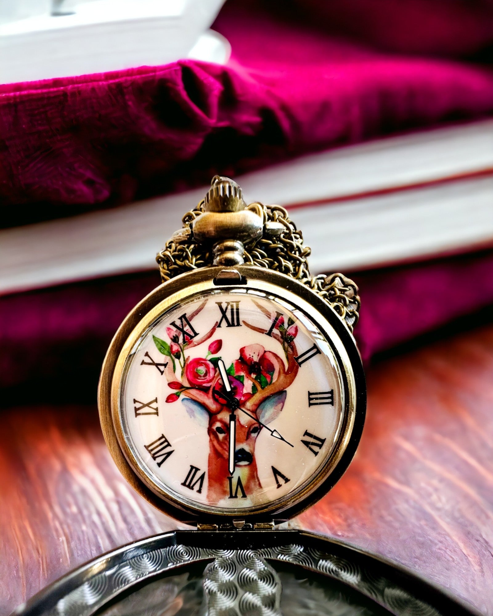 Relógio de Bolso Guardião da Floresta - Elegante Relógio com Motivo de Veado, possibilidade de personalização com gravação