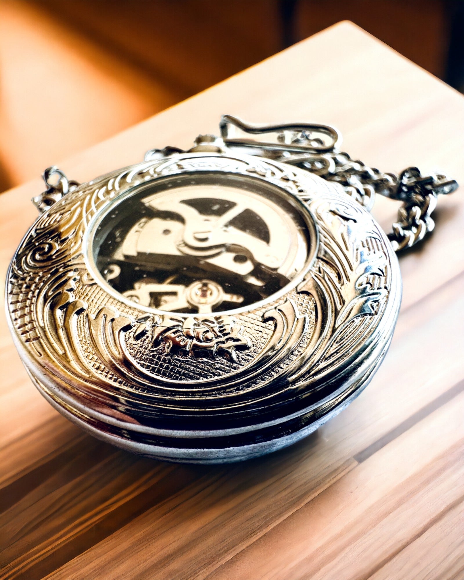 Relógio de bolso prateado "Vintage Elegance" com possibilidade de personalização com gravação