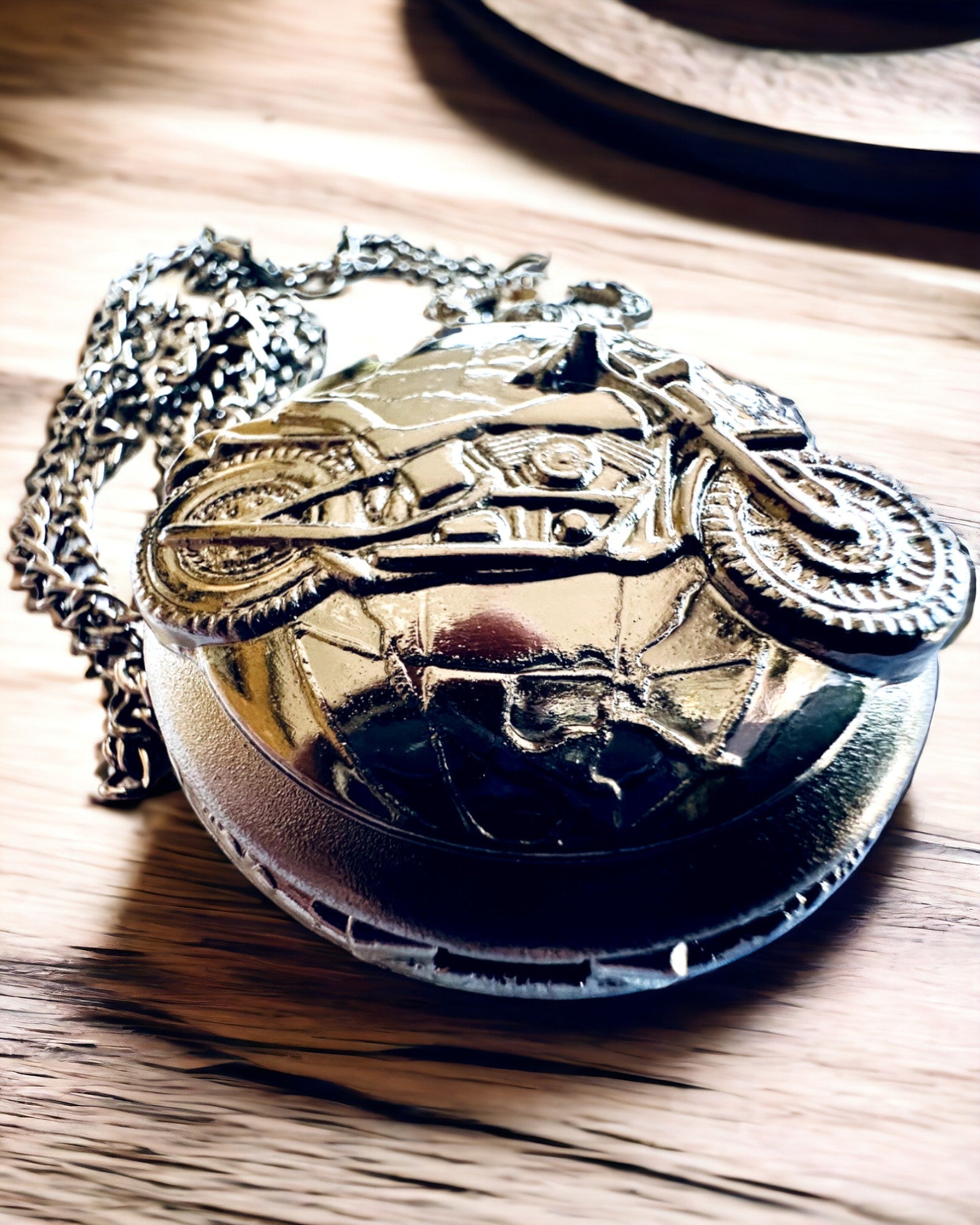 Elegante Relógio de Bolso Paixão Motociclística, possibilidade de personalização com gravação