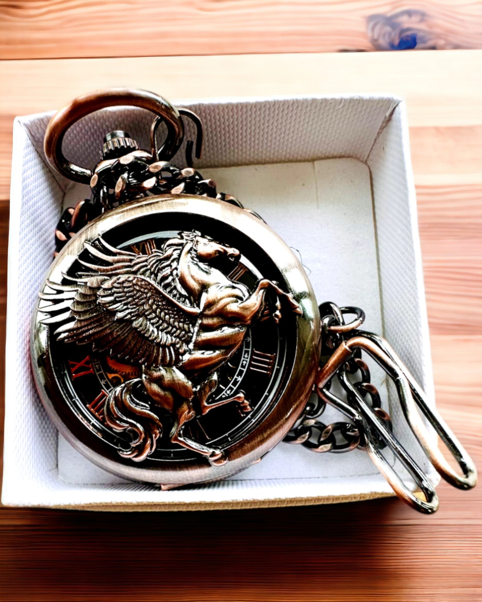 Relógio de Bolso "Equus Tempus" - Cor: Castanho, Ouro Rosa com Motivo de Cavalo, possibilidade de personalização com gravação