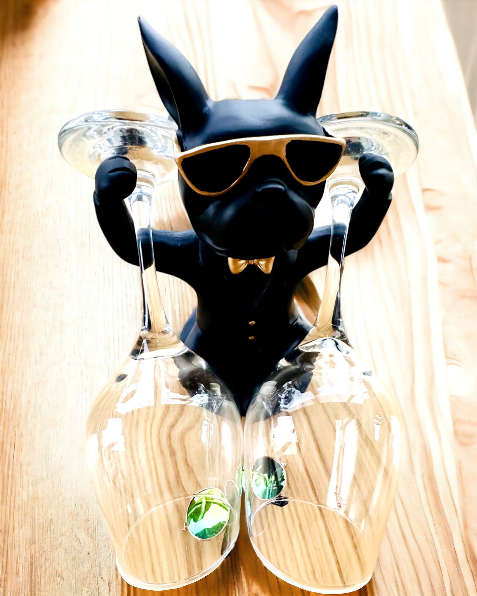 Figura Bulldog Elegance - Suporte exclusivo para copos, possibilidade de personalização com gravação