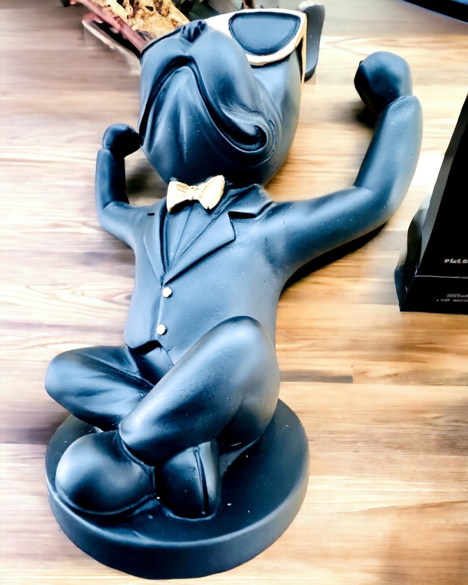 Figura Bulldog Elegance - Suporte exclusivo para copos, possibilidade de personalização com gravação