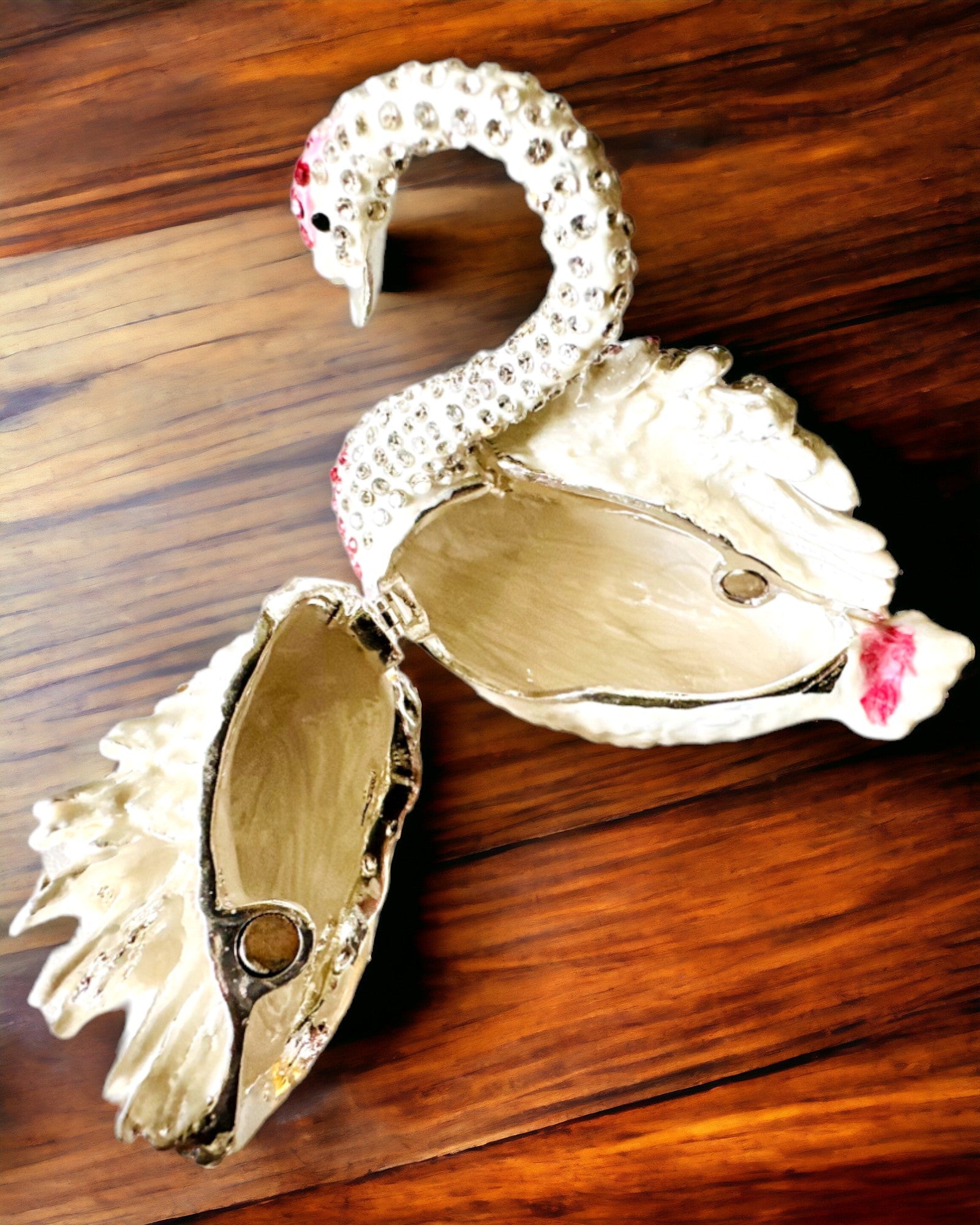 Caixa Elegante "Jóia do Cisne" - personalização com gravação