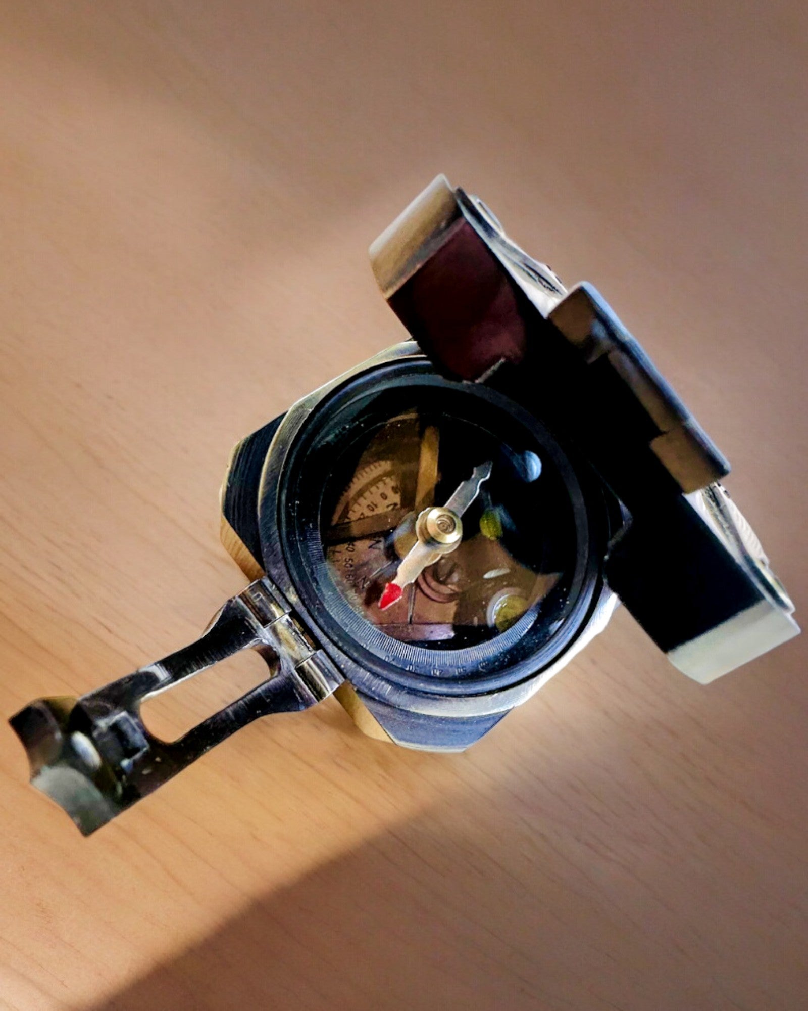 Compasso sólido e premium Capitão "Navigator" - com opção de personalização por gravação