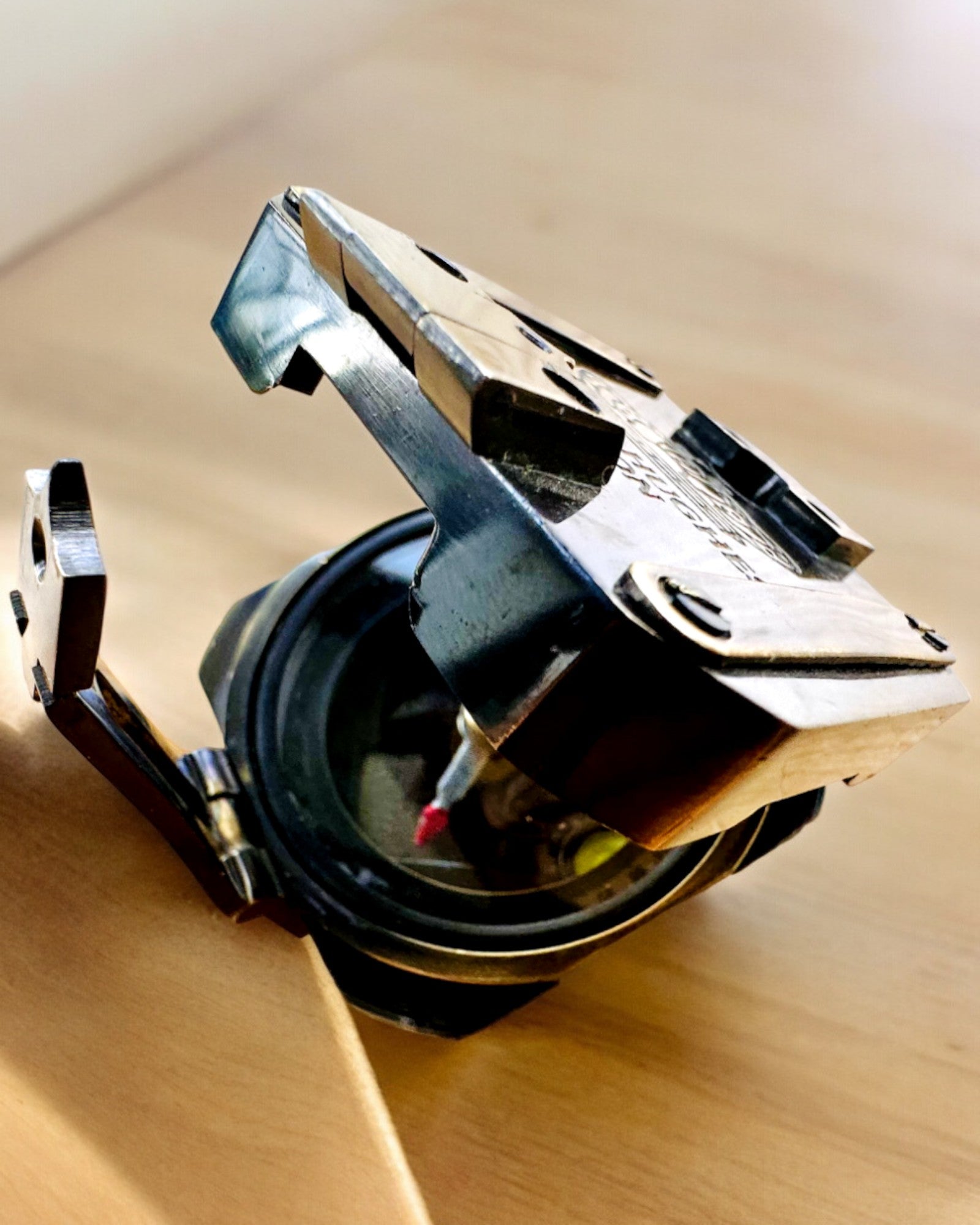 Compasso sólido e premium Capitão "Navigator" - com opção de personalização por gravação