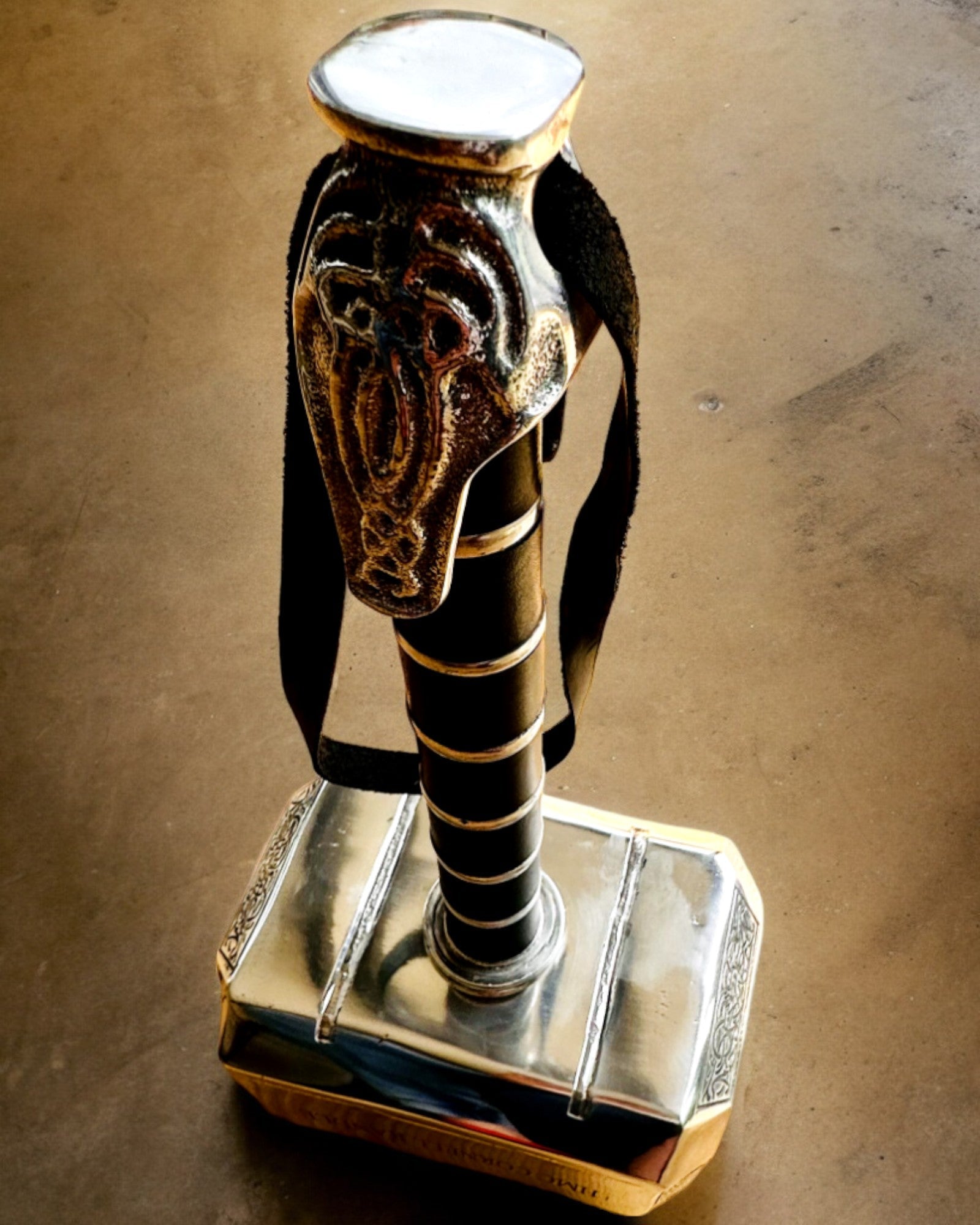 Martelo de Thor "Chief" - Martelo Artesanal Feito à Mão, personalização com gravação para presente