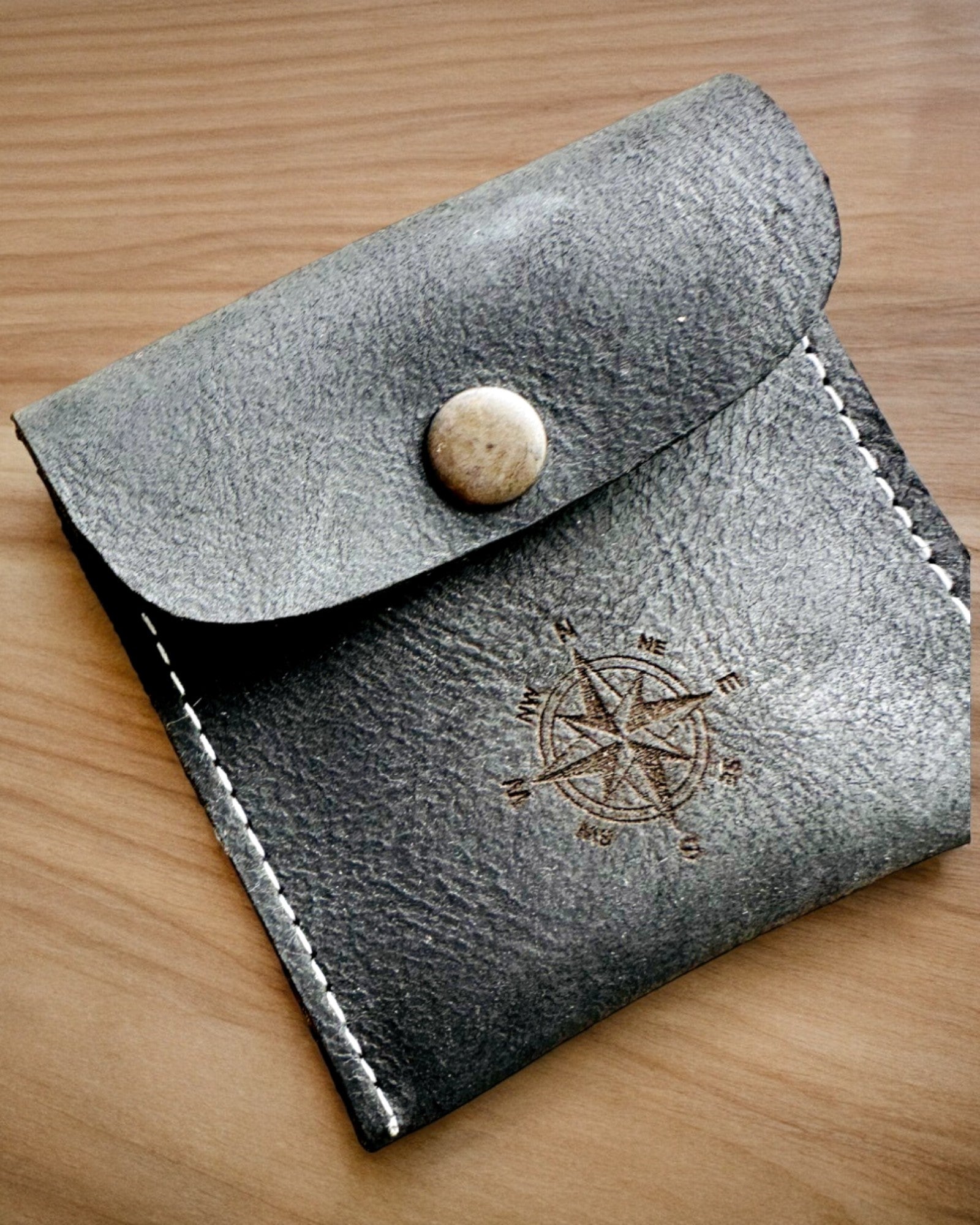 Estojo para relógio de bolso ou bússola Viajante - possibilidade de personalização com gravação