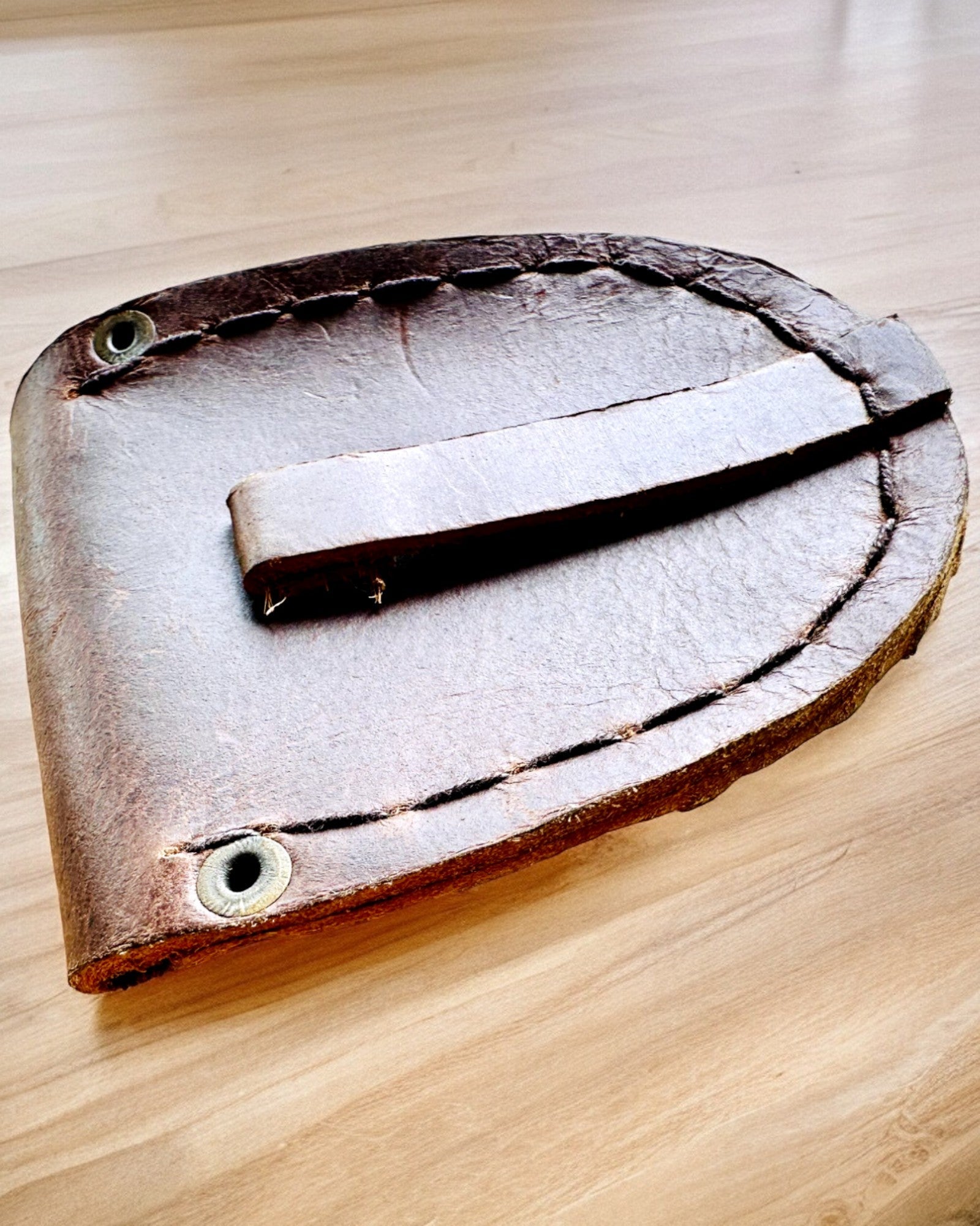 Estojo de Couro "Odkrywca" - para bússola compacta ou relógio de bolso - possibilidade de personalização com gravação