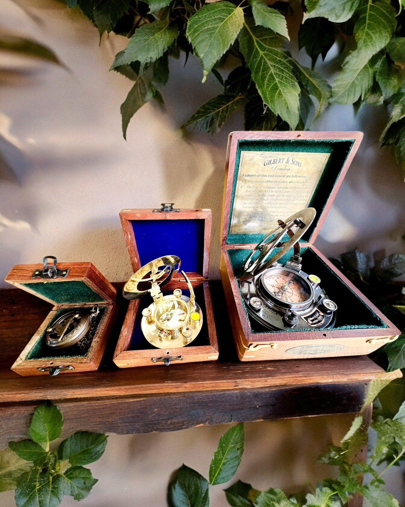 Grande Caixa de Madeira para Bússola "Gilbert & Sons" com Possibilidade de Gravação