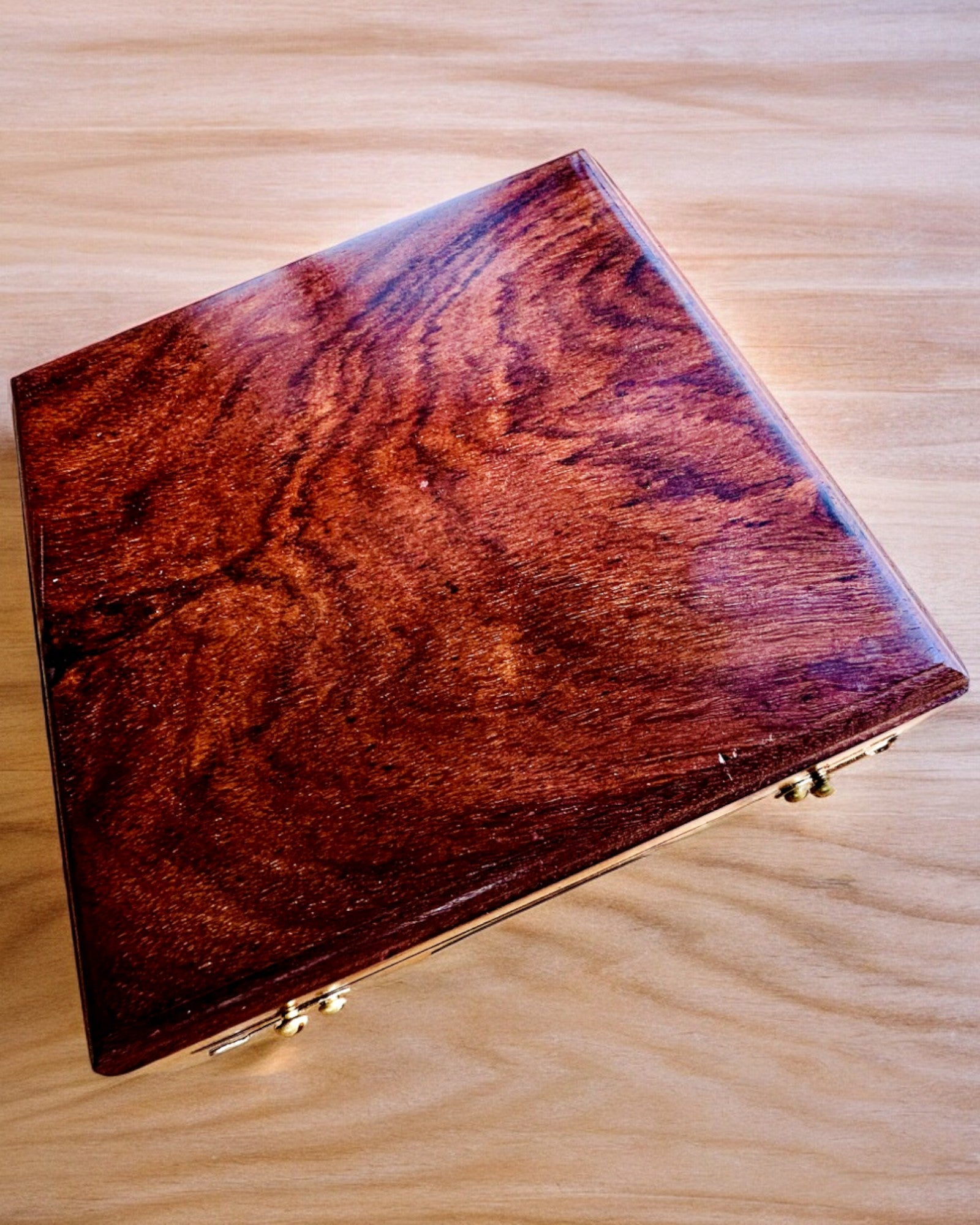 Grande Caixa de Madeira para Bússola "Gilbert & Sons" com Possibilidade de Gravação