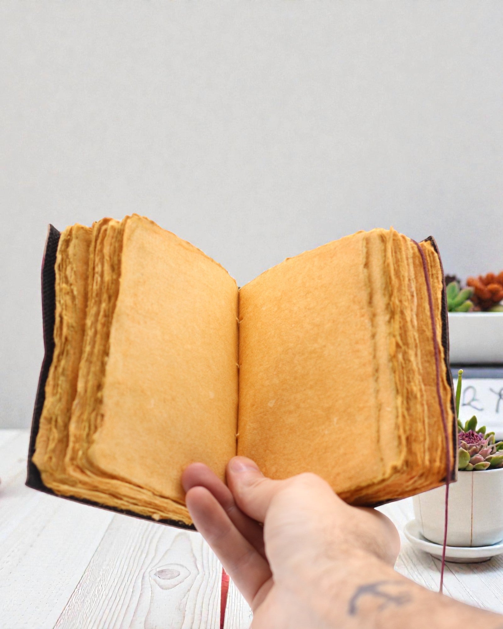 Caderno de couro grosso com borda irregular – Nem todos os dias podem ser bons (12.7 × 8.9 cm)