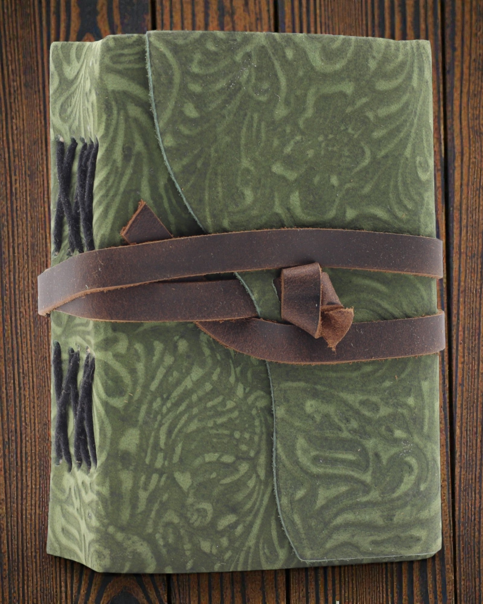 Green Maze de época – caderno de notas em pele com folhas envelhecidas 12,7 × 8,9 cm