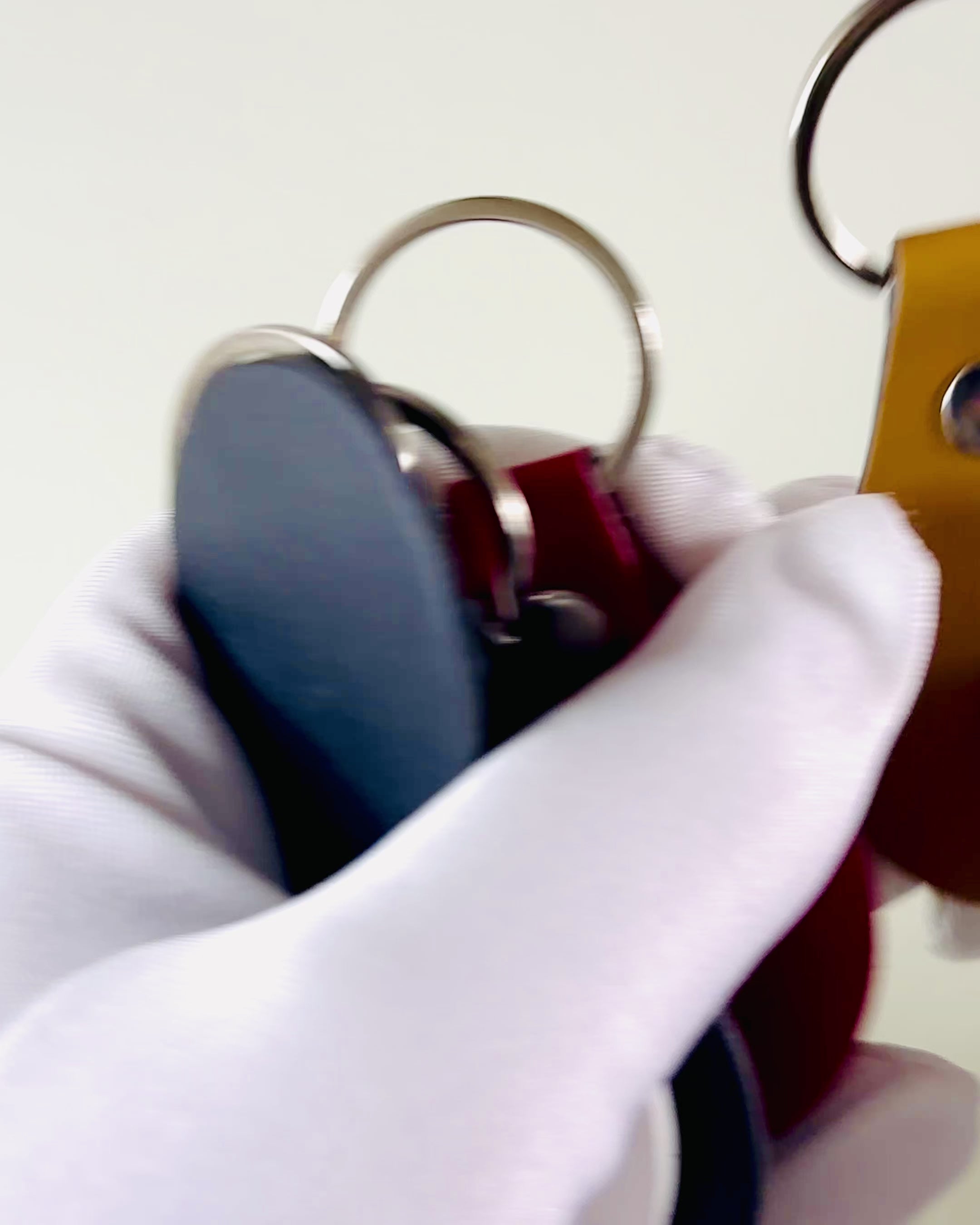 Porta-chaves de Couro PU Personalizável com Gravação - Disponível em 5 Cores