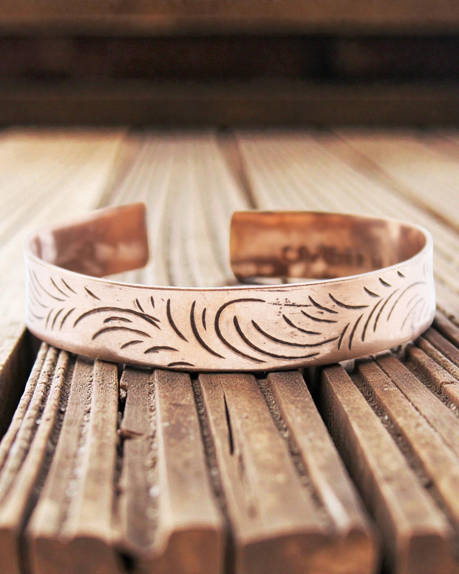 Pulseira Tibetana de Cobre Tribal Flow – Espirais Largas