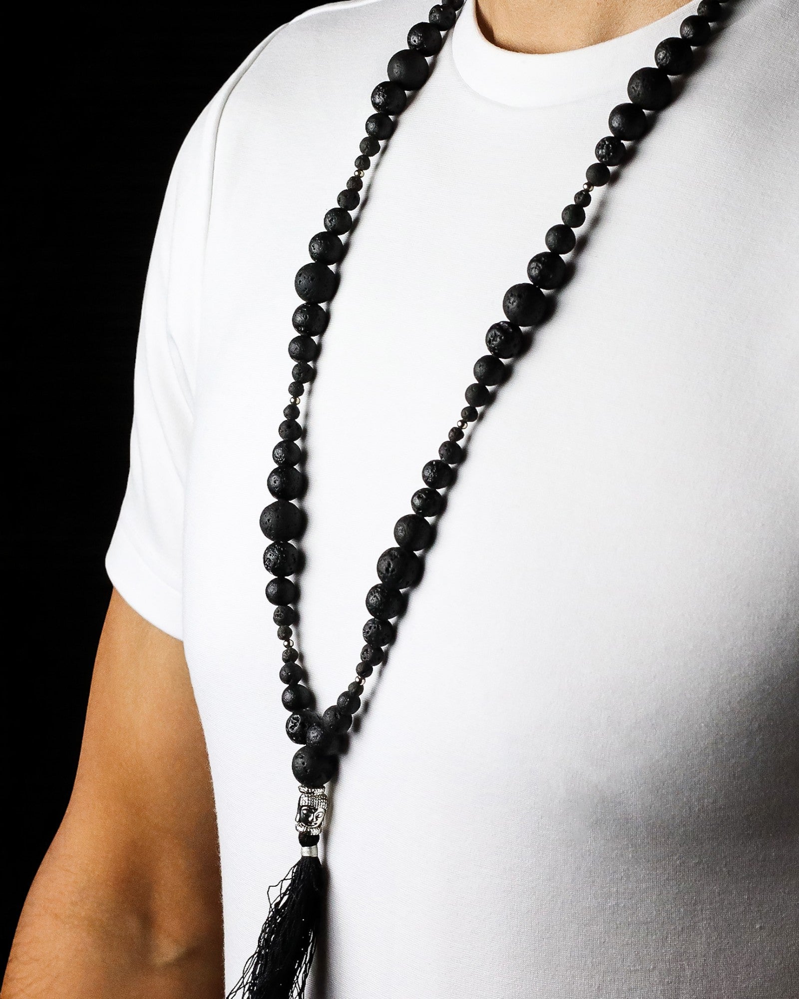 Colar Essência do Vulcão – Energia de Enraizamento