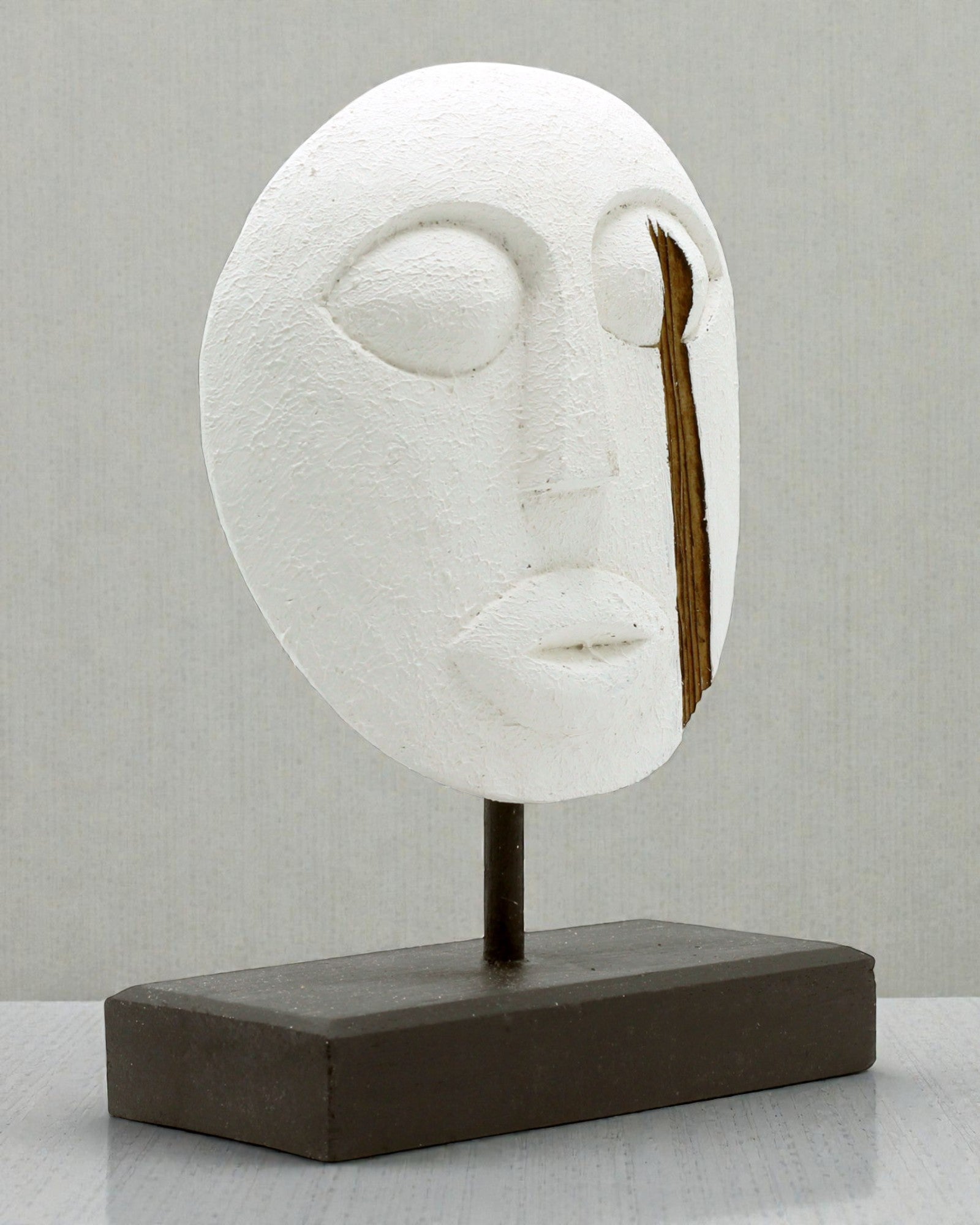 Máscara Timorense Guardião dos Antepassados 27x20 cm – Branca