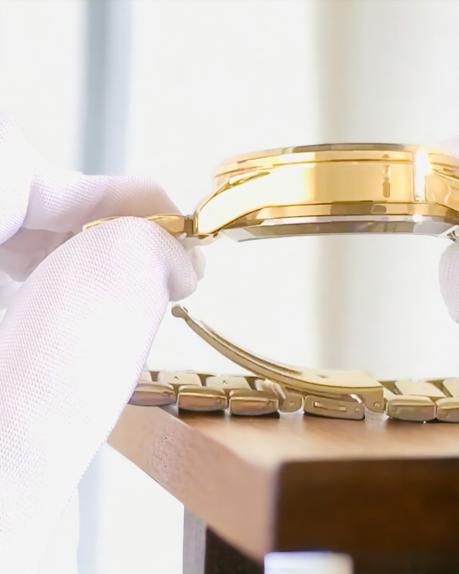 Relógio Desportivo Masculino com Mecanismo de Quartzo Transparente e Reversível e Pulseira de Alumínio – Ideal para Presente. Personalização com gravação