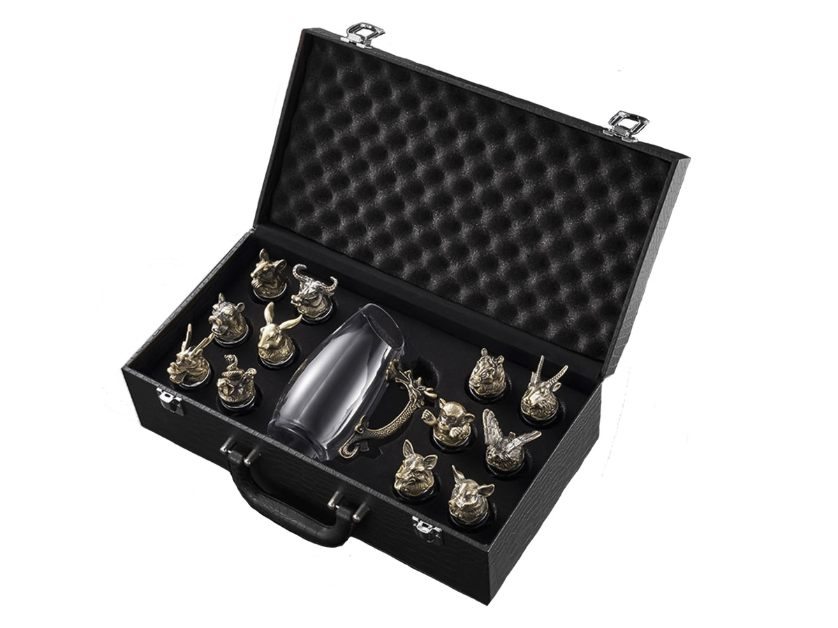 Conjunto de 12 copos de shot de 25ml + jarro de 250ml, com possibilidade de personalização por gravação