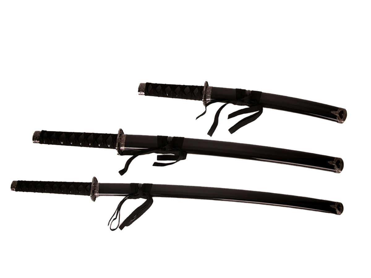 Conjunto de 3 espadas de samurai num suporte, com possibilidade de personalização por gravação