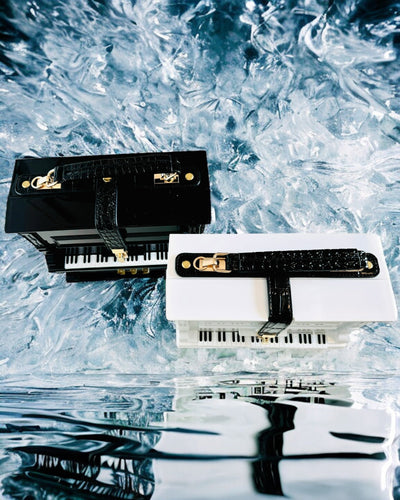 Mala Feminina “Piano Elegante” em Cores Preto e Branco