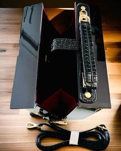 Mala Feminina “Piano Elegante” em Cores Preto e Branco