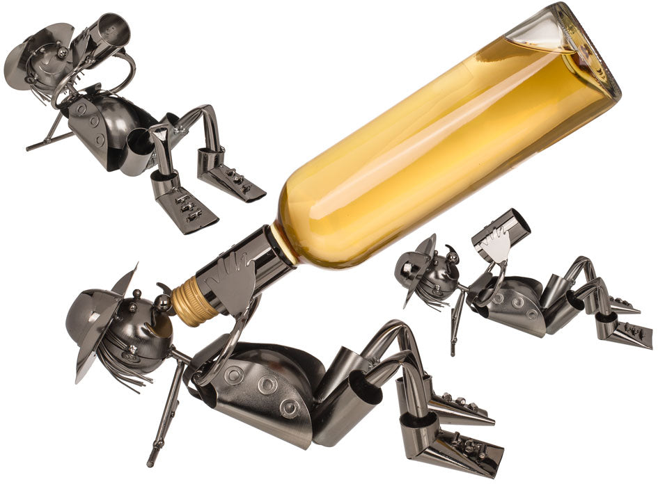 Suporte metálico para vinho - caminhante, possibilidade de personalização com gravação