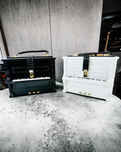 Mala Feminina “Piano Elegante” em Cores Preto e Branco